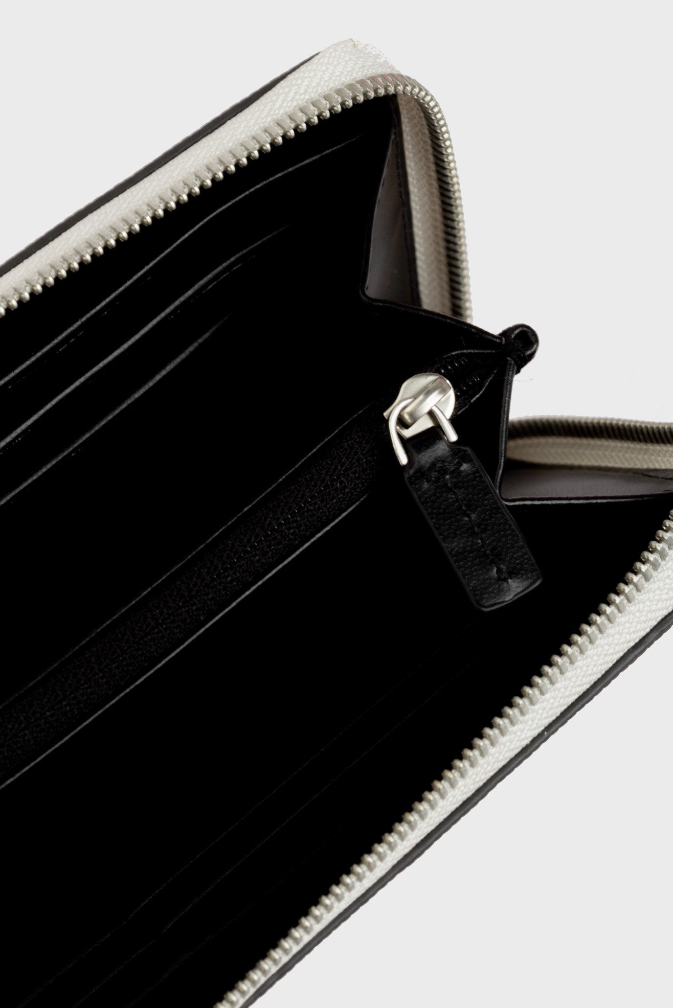 Кошелек SCULPTED ZIP AROUND TWILL 3