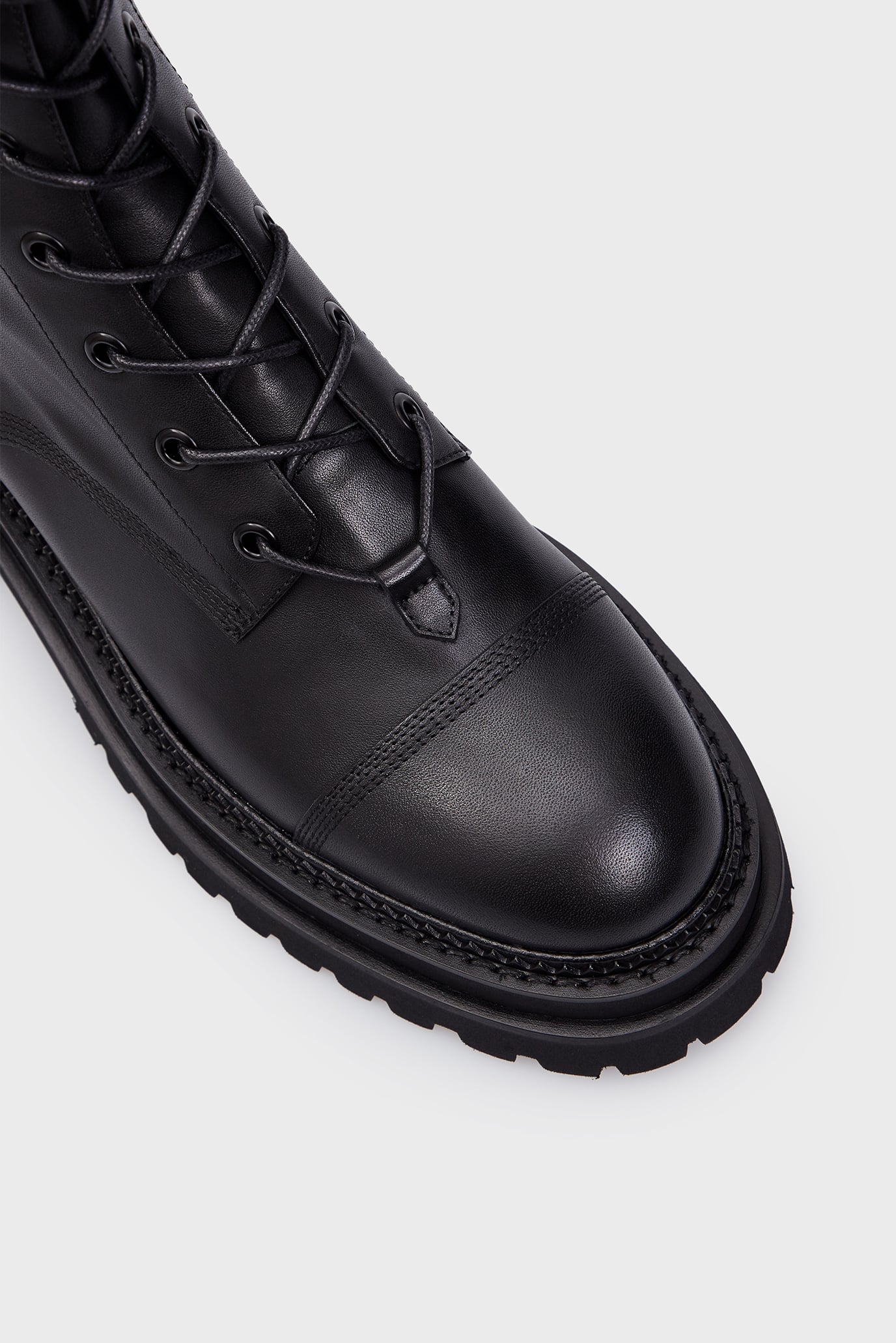 Женские черные кожаные ботинки Jeanette 3