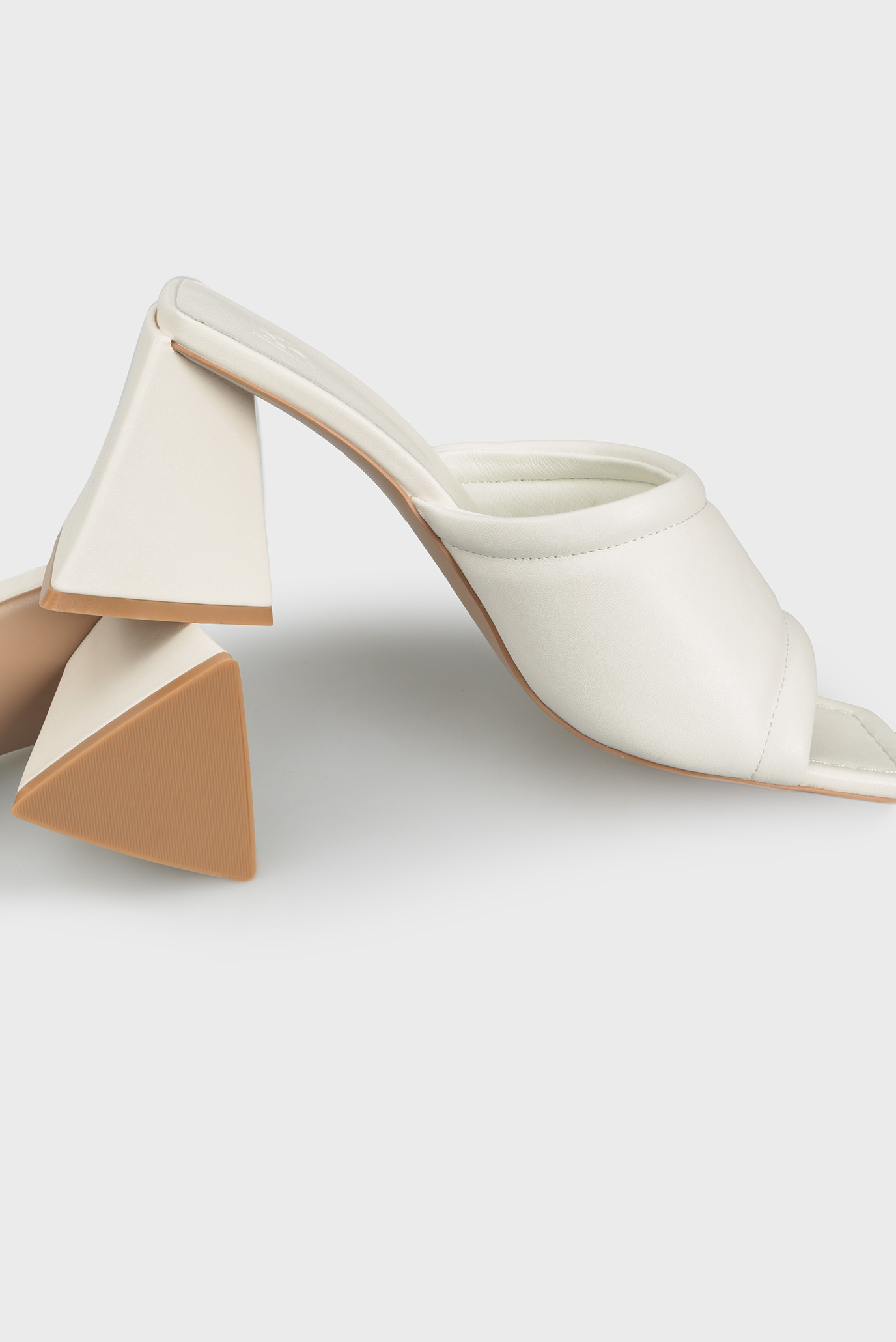 Женские белые кожаные мюли MirelaPRPY Женские белые кожаные мюли Mirela 7