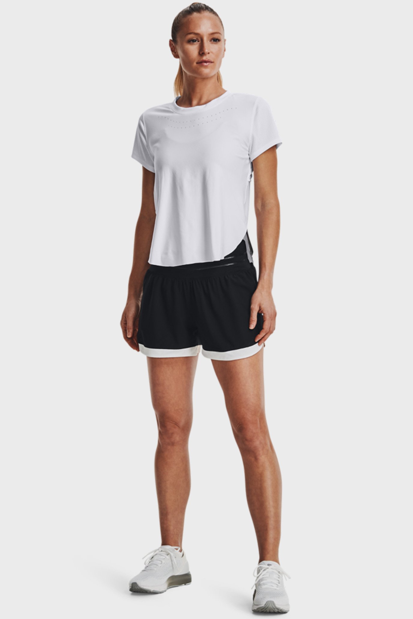 Женские черные шорты UA PaceHER ShortUnder Armour Женские черные шорты UA PaceHER Short 2
