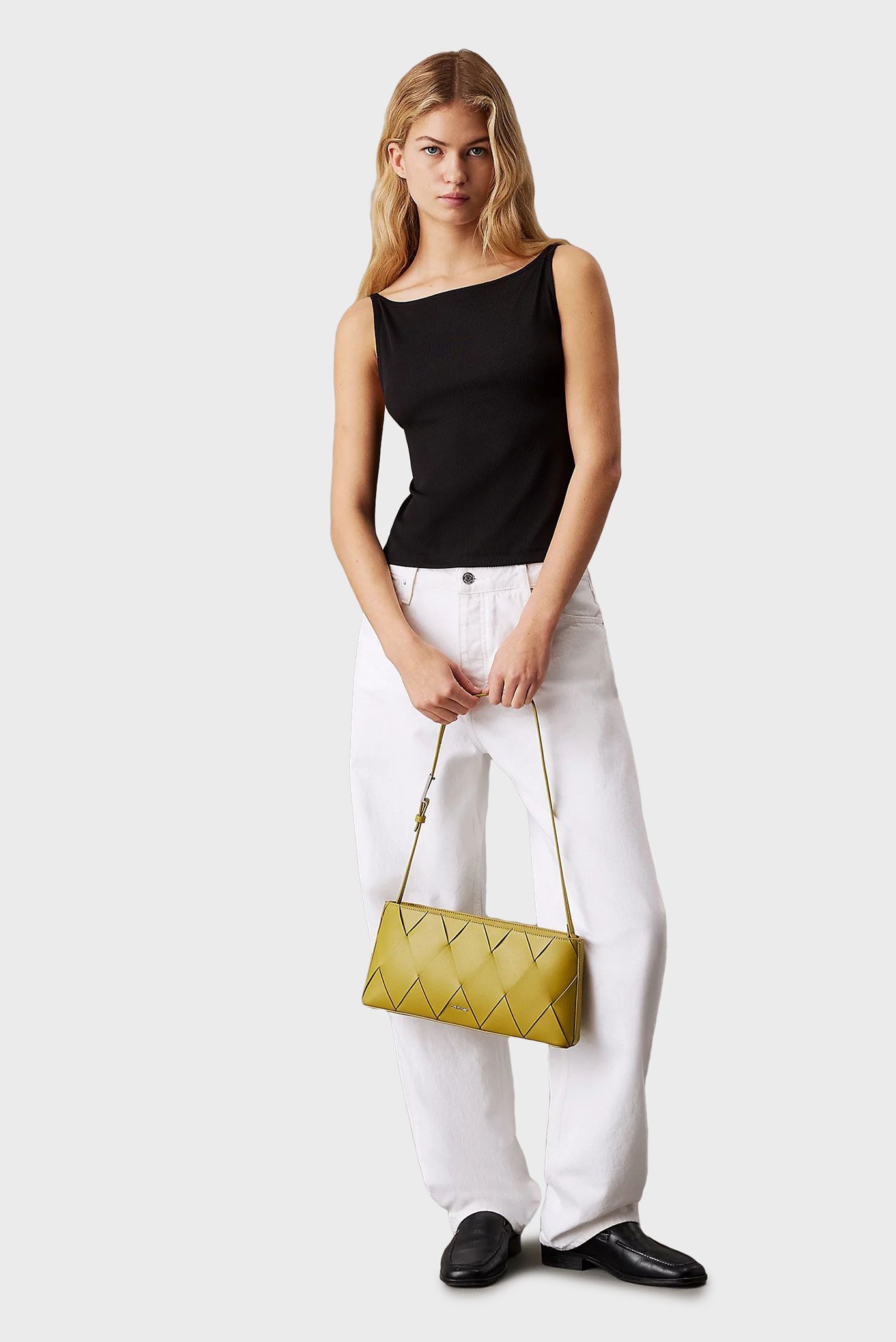 Женский черный топ LOGO ELASTIC OPEN BACKCalvin Klein Jeans Женский черный топ LOGO ELASTIC OPEN BACK 2