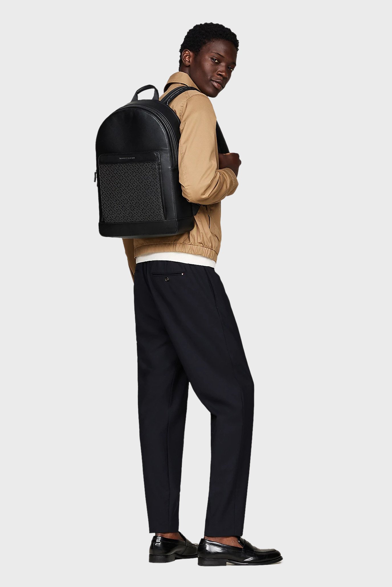 Мужской черный рюкзак TH MONOGRAM 2