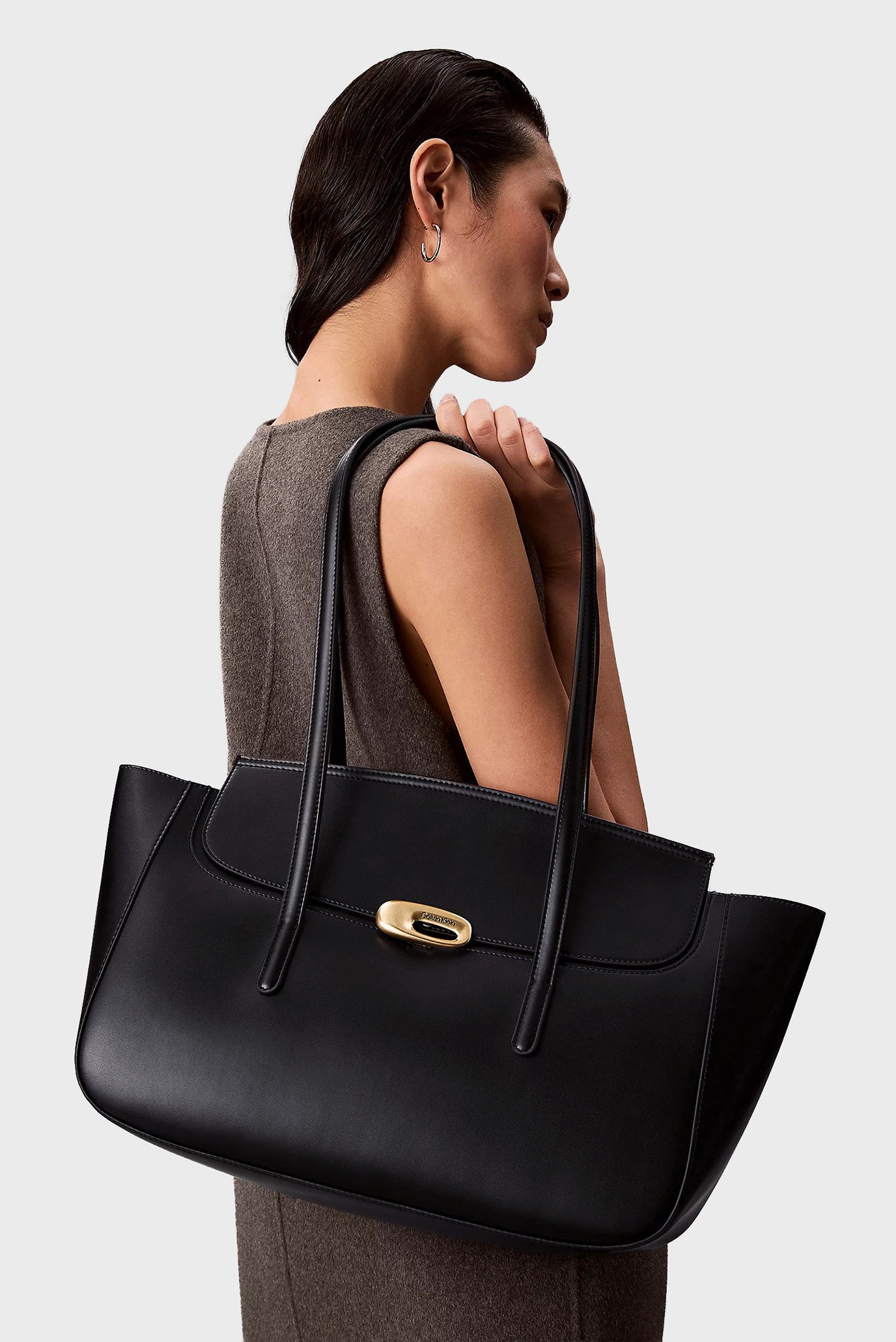 Сумка HARDWARE FLAP TOTE BAGCalvin Klein Сумка HARDWARE FLAP TOTE BAG 2