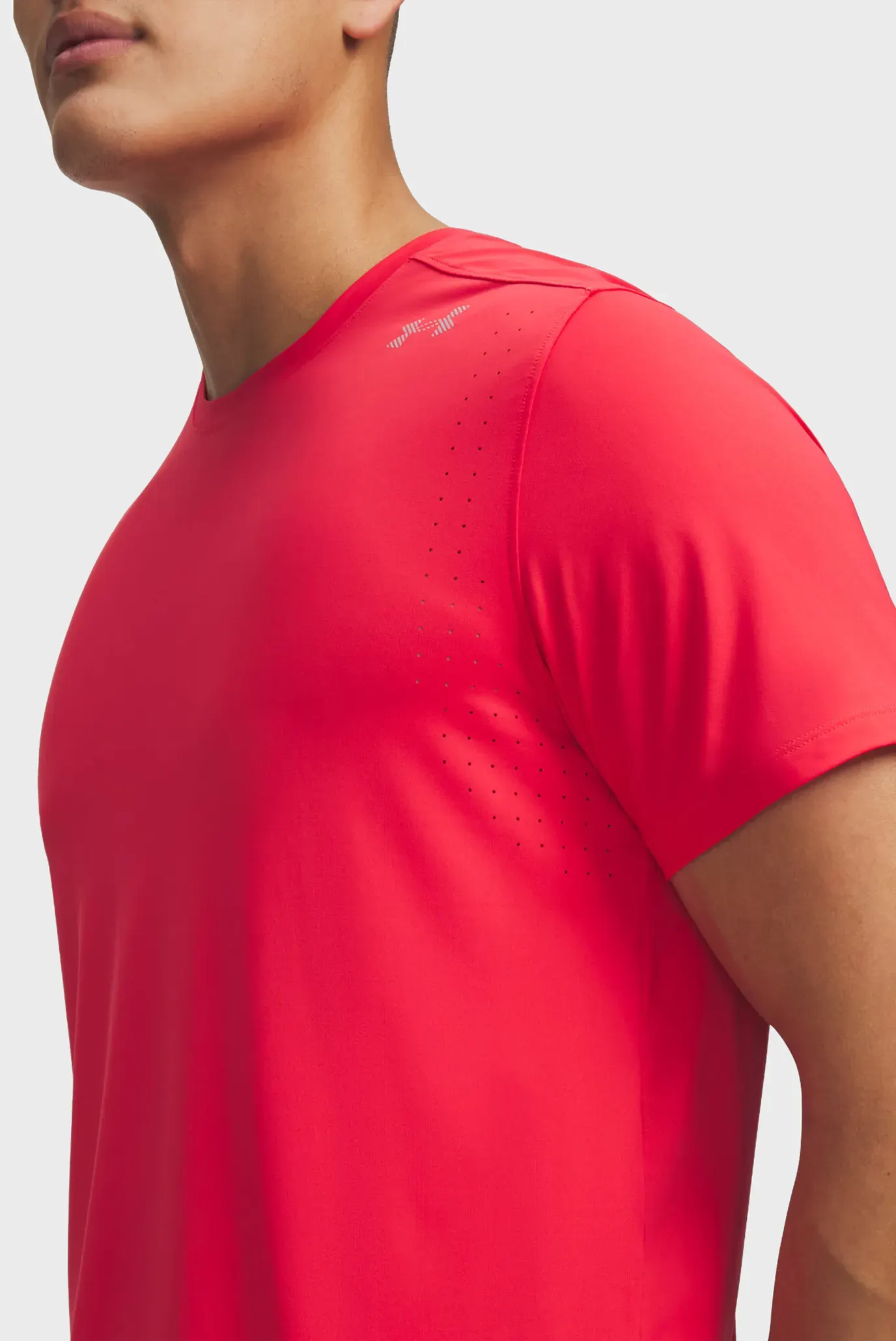 Футболка UA Velociti Pro Shortsleeve 3