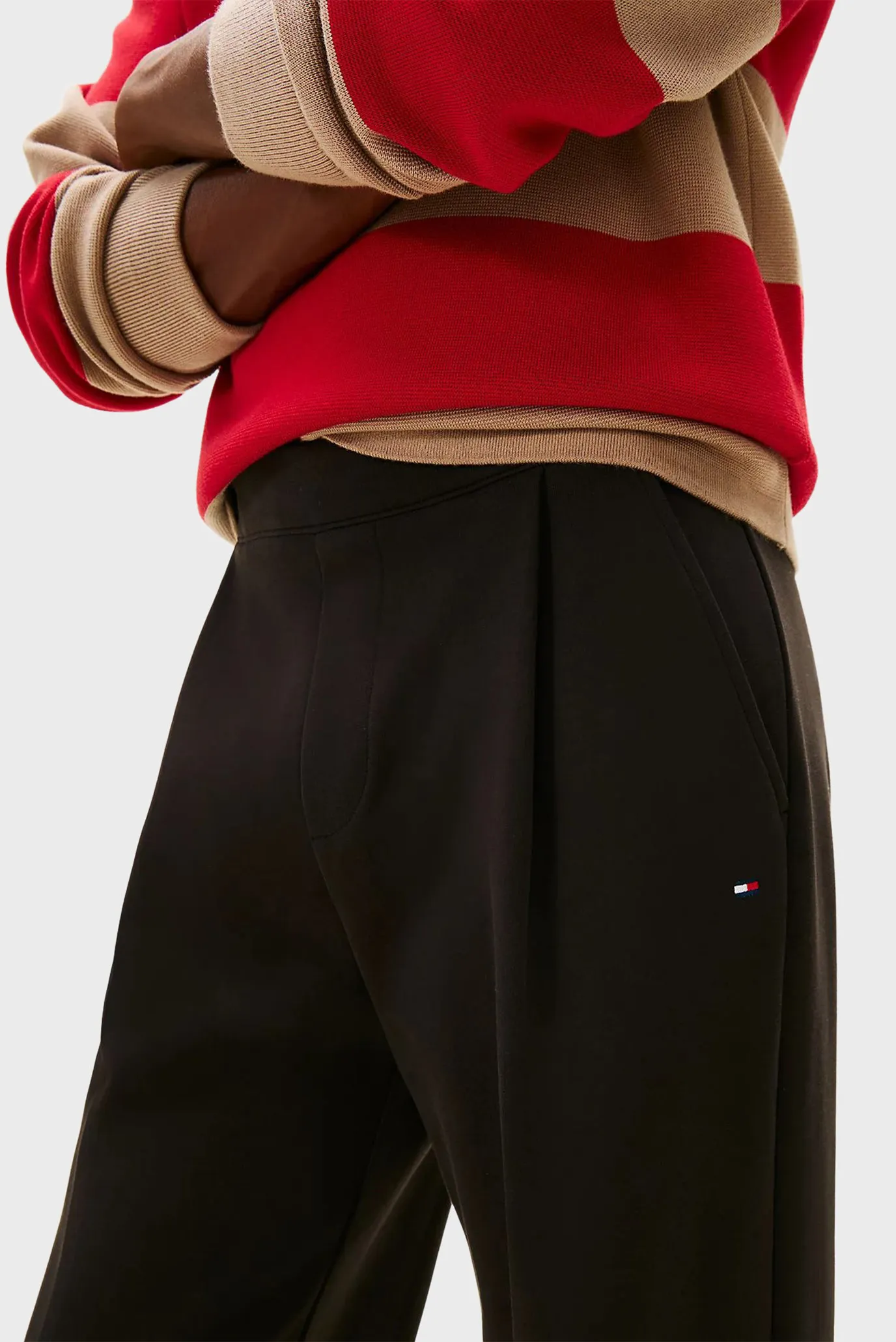 Штаны спортивные ESSENTIAL INTECHNO SWEATPANT 4