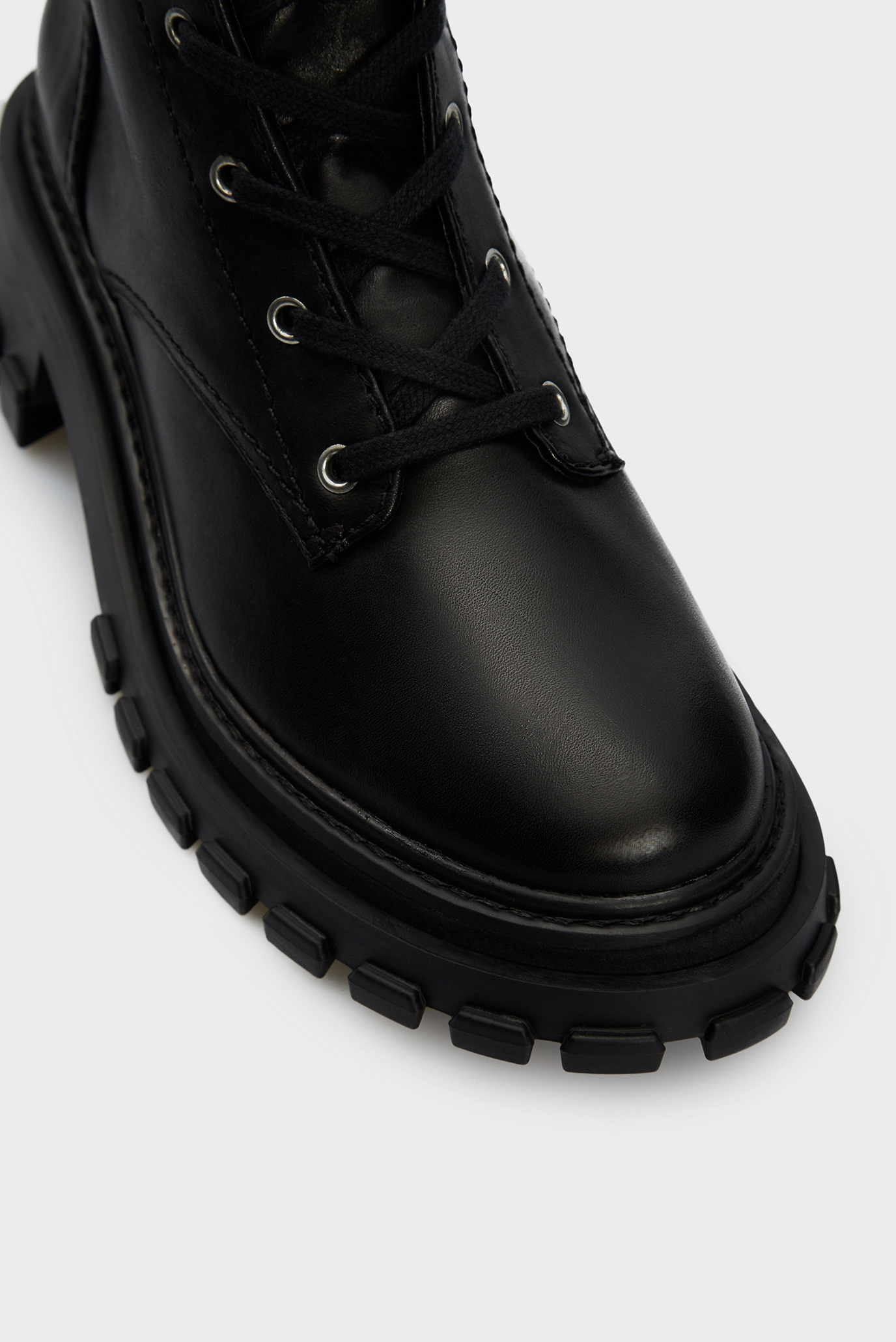 Женские черные кожаные ботинки 4