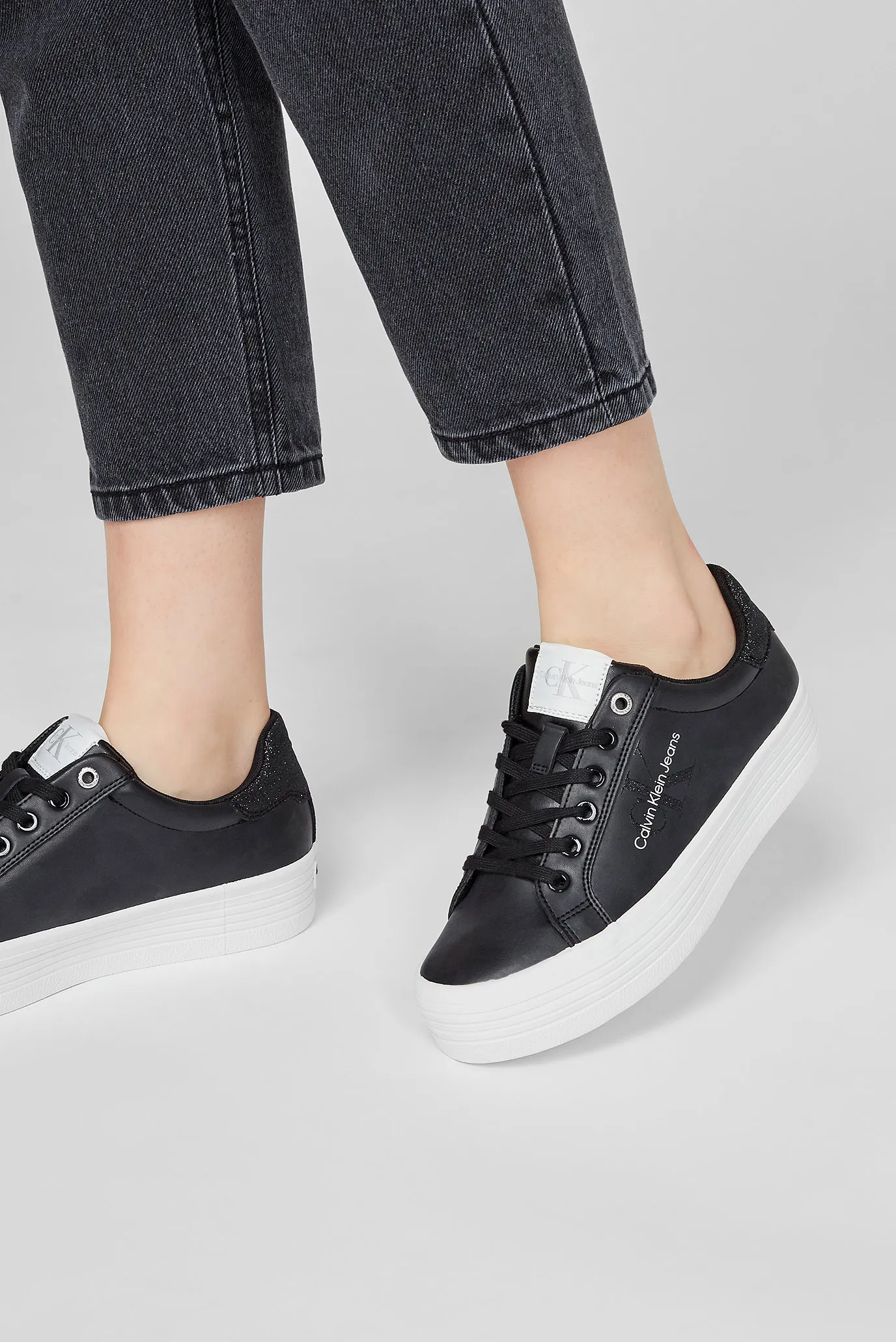 Женские черные кожаные сникеры VULCANIZED FLATFORM 12