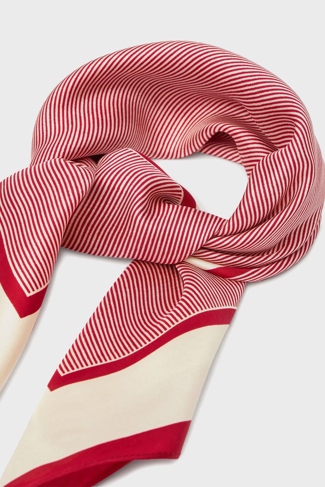 Шарф TH ELEVATED FLAG SILK SQUARE 3