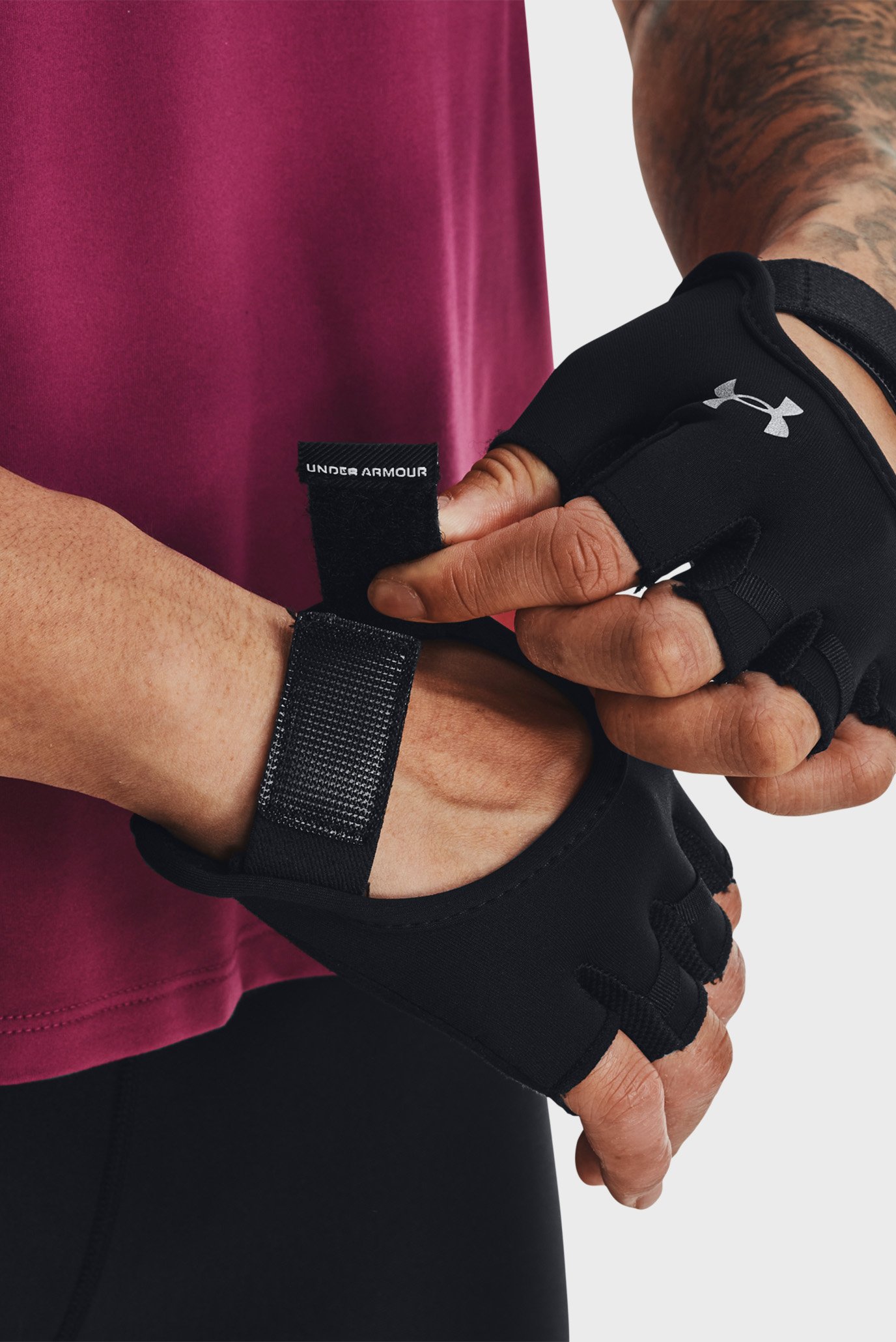 Женские черные перчатки UA Women's Training Glove 3