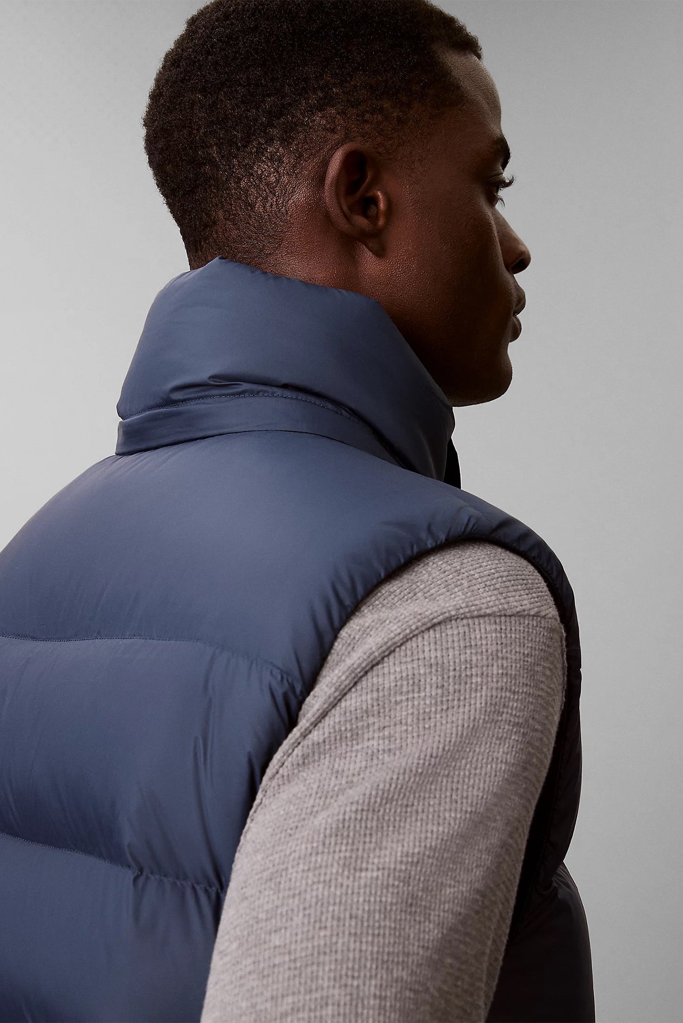 Жилет SVLS NYLON ZIP OFF HOOD DOWN PUF 5