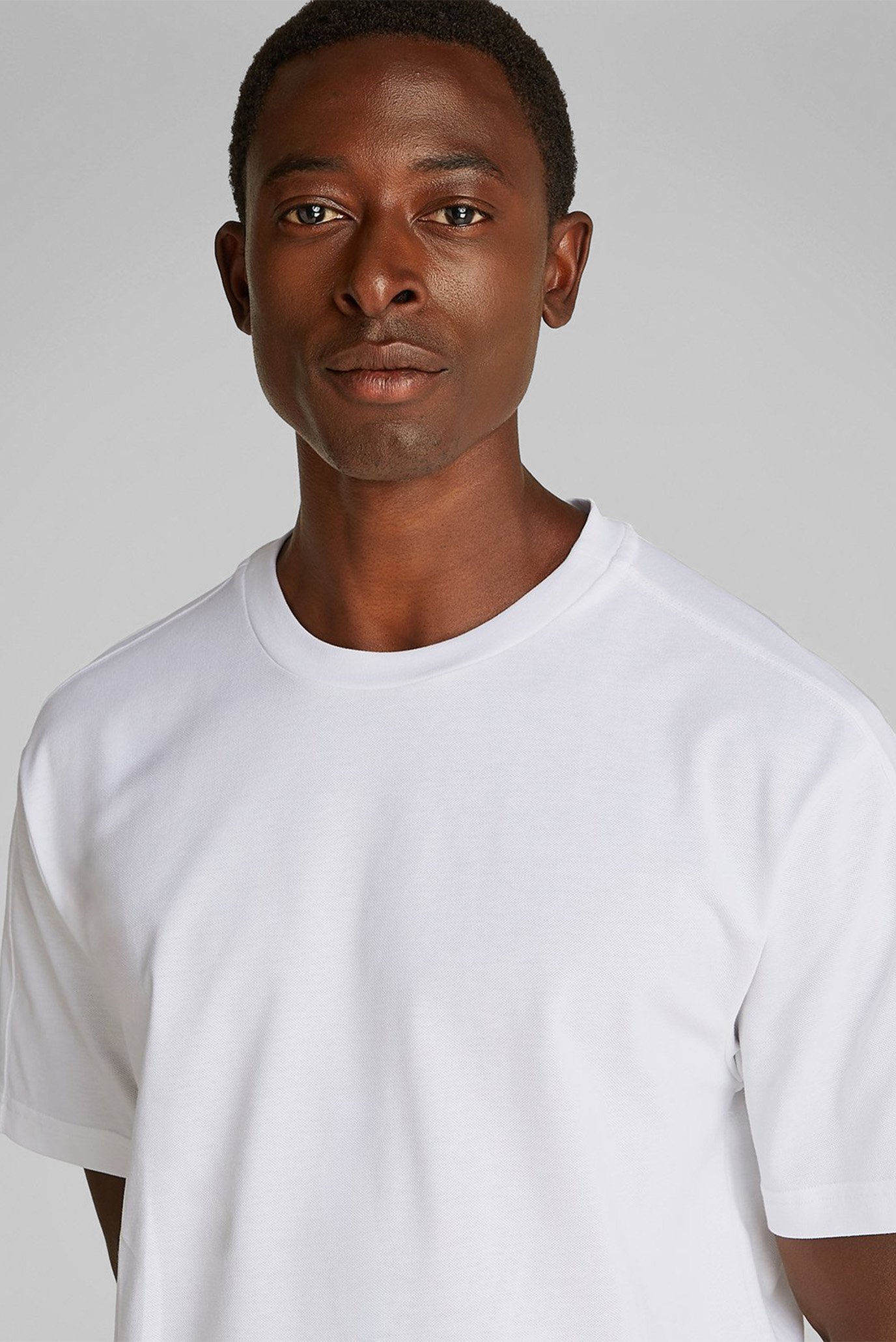 Футболка THERMO TECH PIQUE T-SHIRTCalvin Klein Футболка THERMO TECH PIQUE T-SHIRT 4