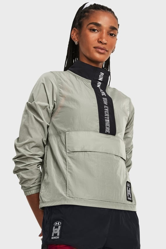 Женский оливковый анорак UA Run Everywhere Layer