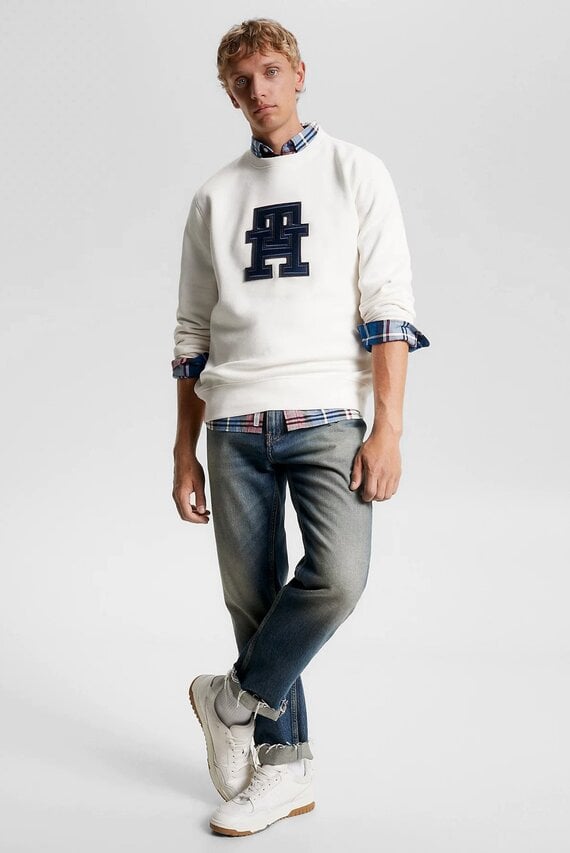Свитшот MONOGRAM APPLIQUE CREWNECK