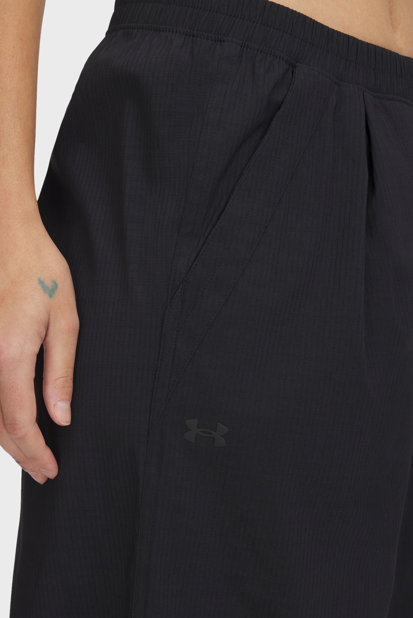 Штаны спортивные UA Unstoppable Wvn Parachute 4