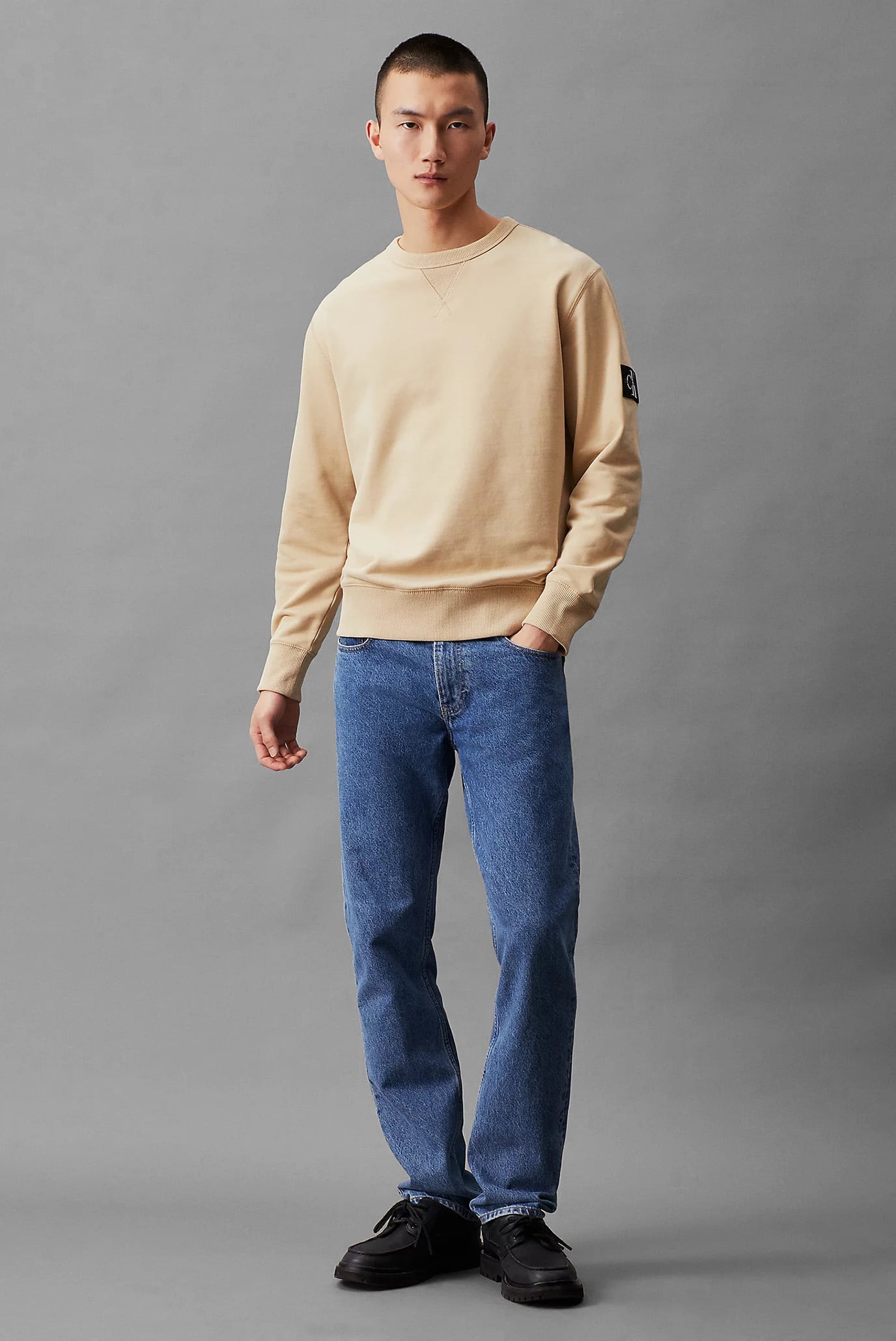 Свитшот BADGE CREW NECK 2