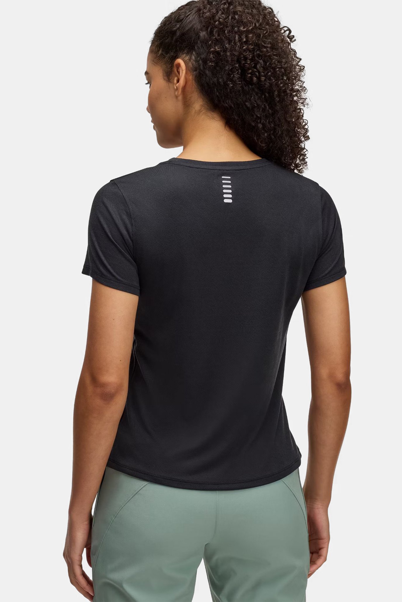 Футболка UA Launch Camo Shortsleeve-BLKUnder Armour Футболка UA Launch Camo Shortsleeve-BLK 2