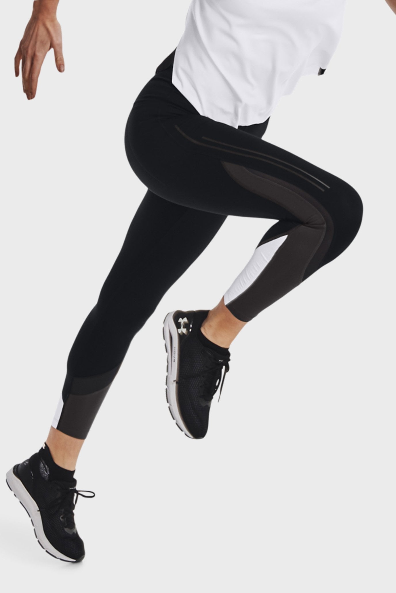 Женские черные тайтсы UA PaceHER Ankle Tight 5