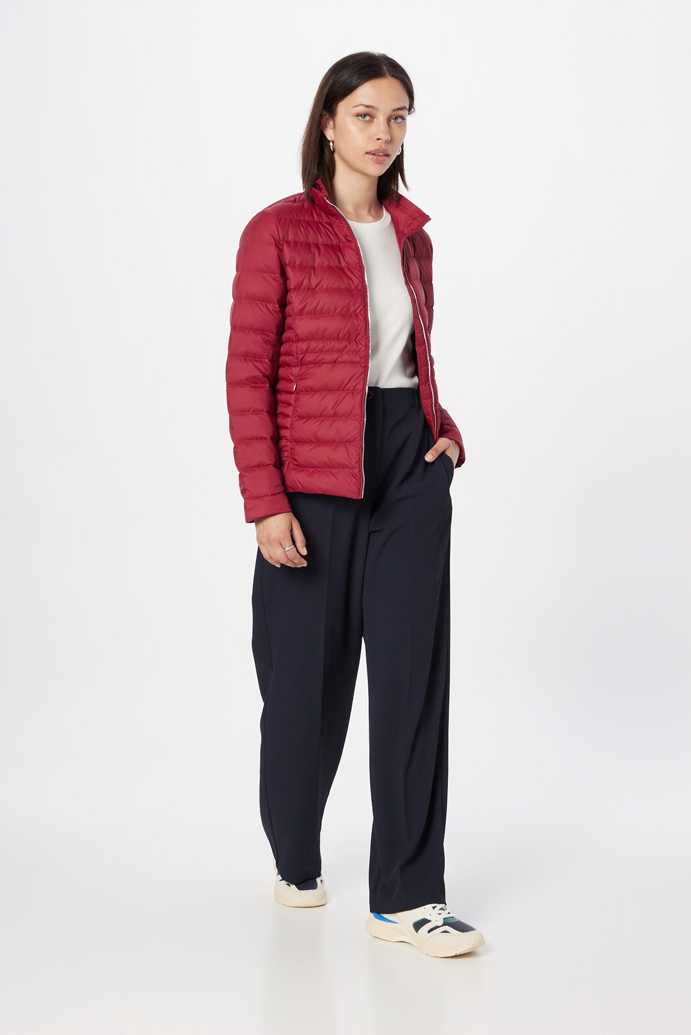 Куртка демисезонная FEMININE LW DOWN JACKET 3