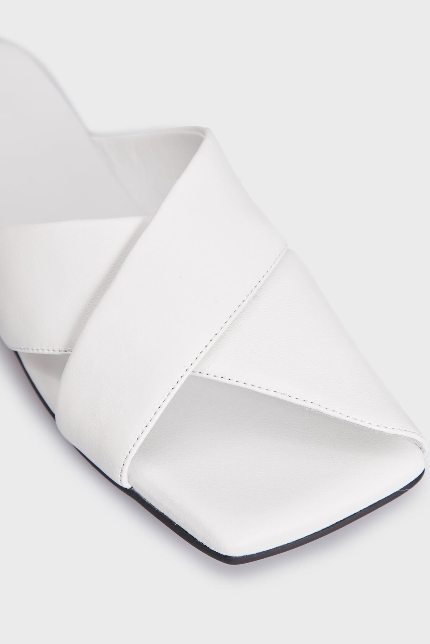 Женские белые кожаные слайдеры Aileen 7