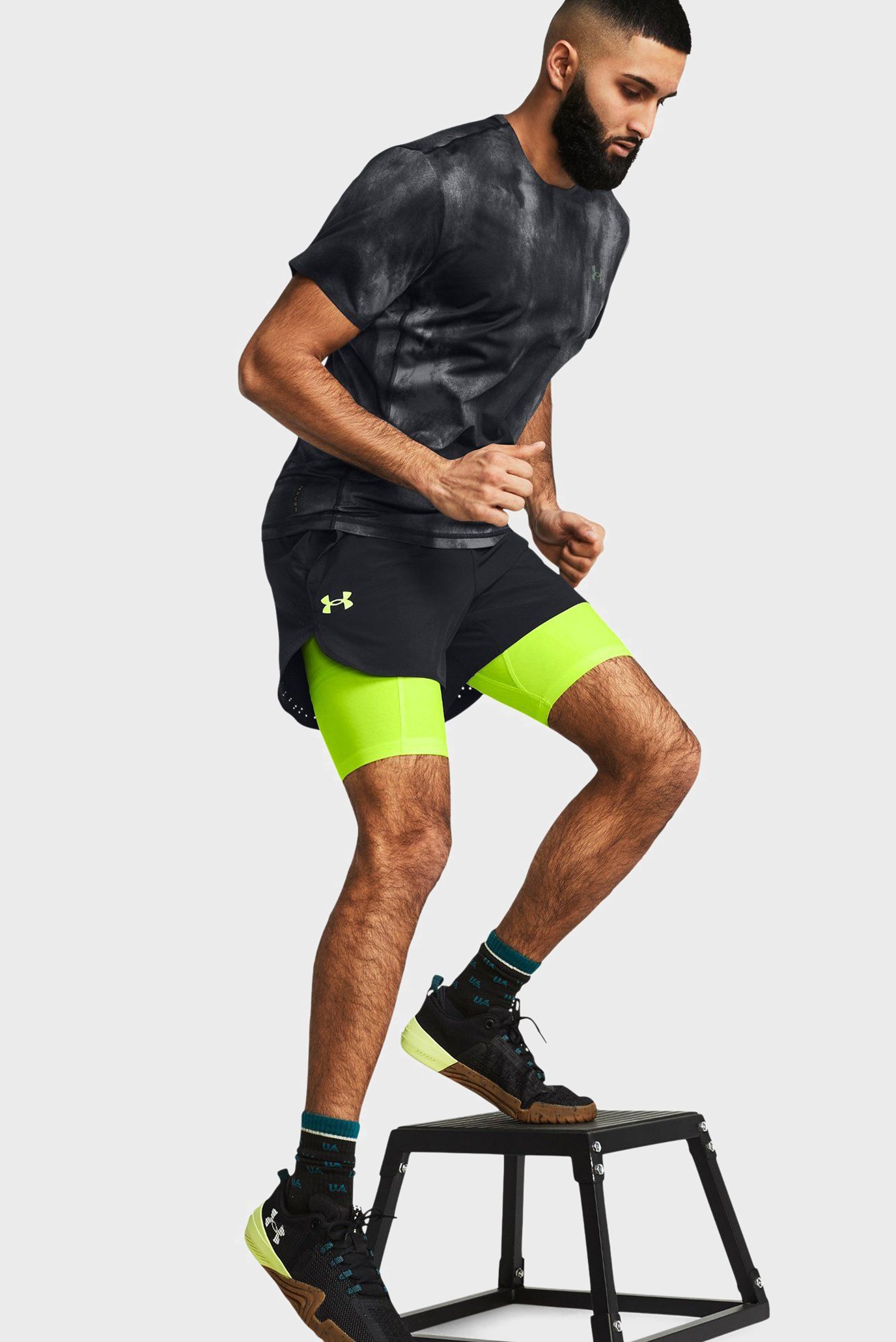 Мужские черные шорты UA Peak Woven 2in1 Sts 4