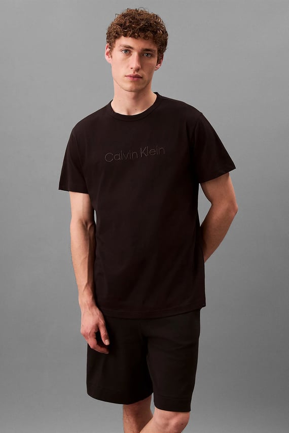 Мужская черная футболка S S CREW NECK Calvin Klein Мужская черная футболка S S CREW NECK Calvin Klein