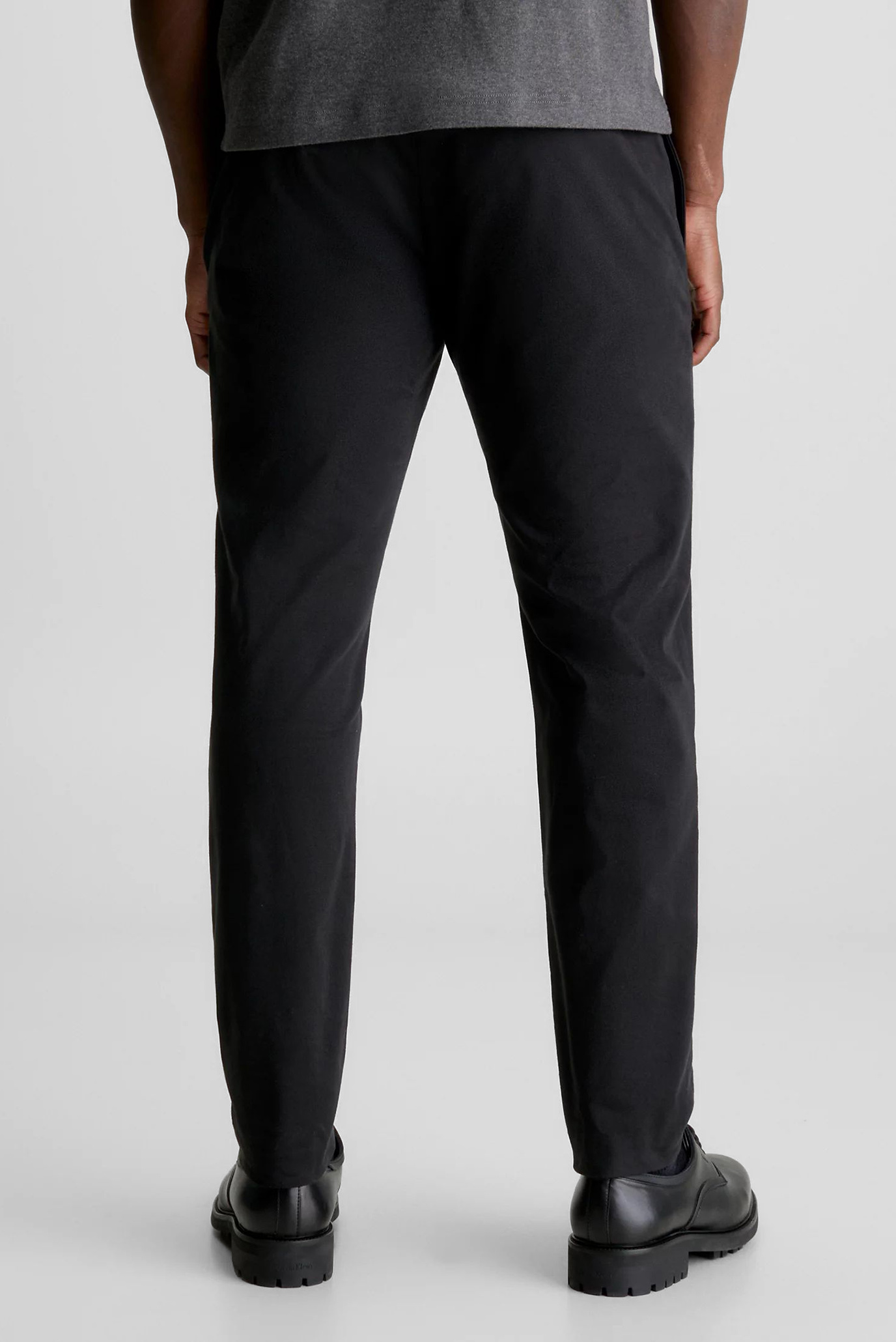 Штаны MODERN TWILL TAPERED JOGGER 3
