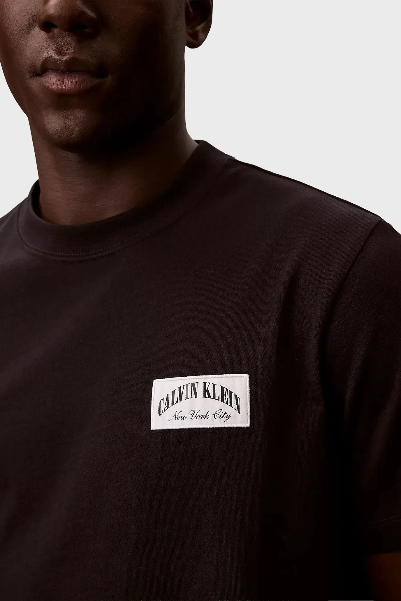 Футболка SS 20S EASY COLLEGIATE BADGE TEE 6