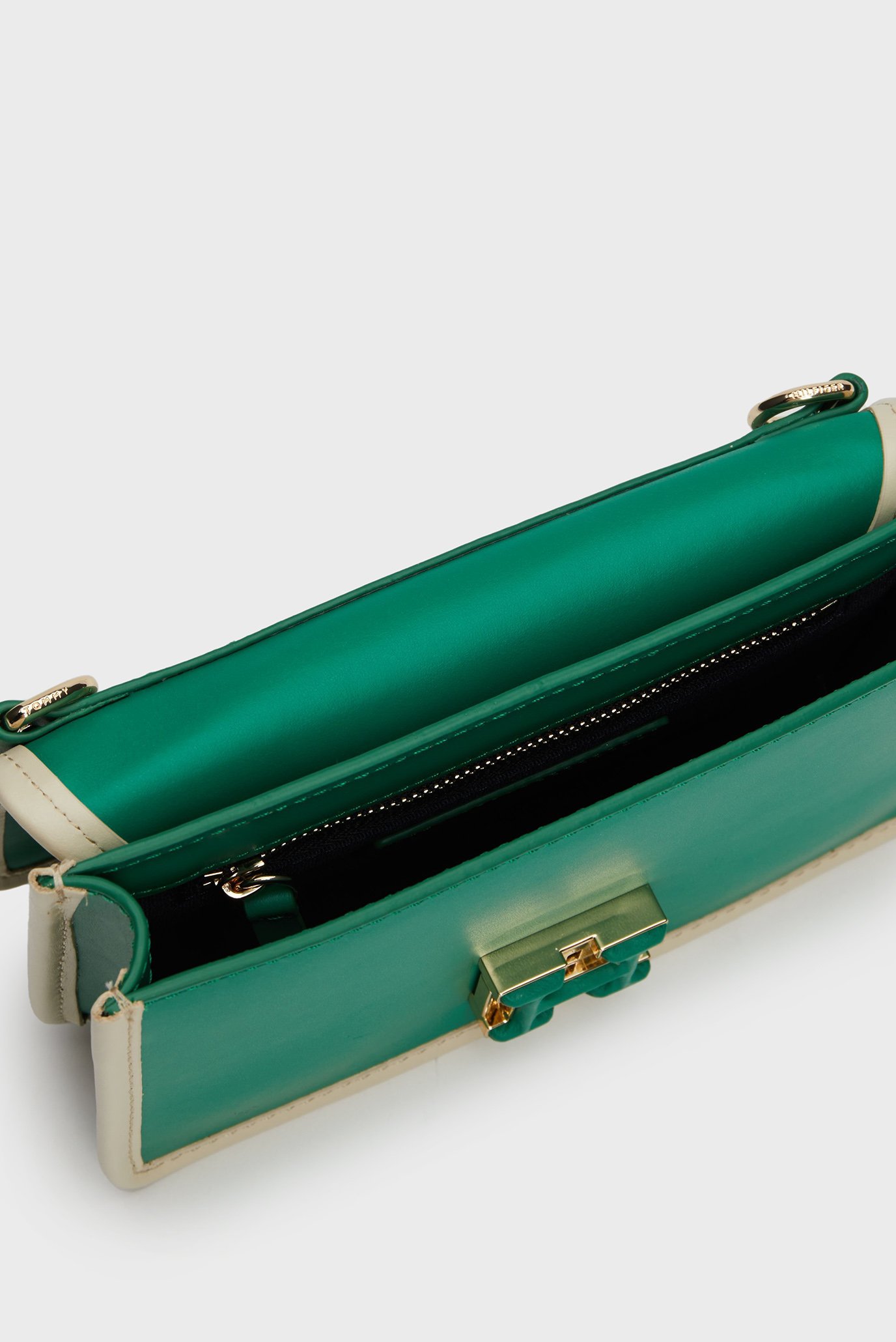 Сумка TH LOGO LEATHER CROSSOVER CB 4