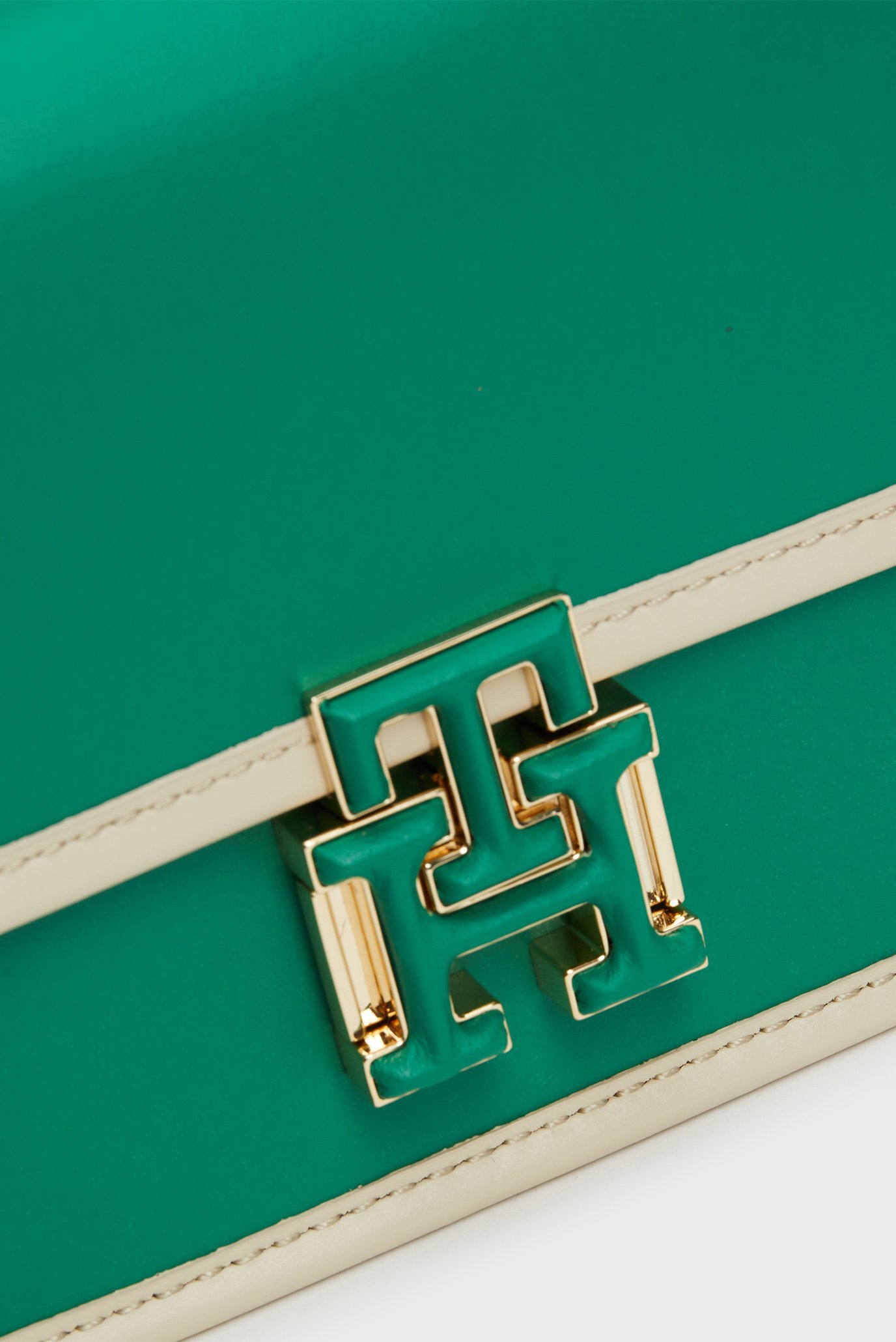 Сумка TH LOGO LEATHER CROSSOVER CB 3