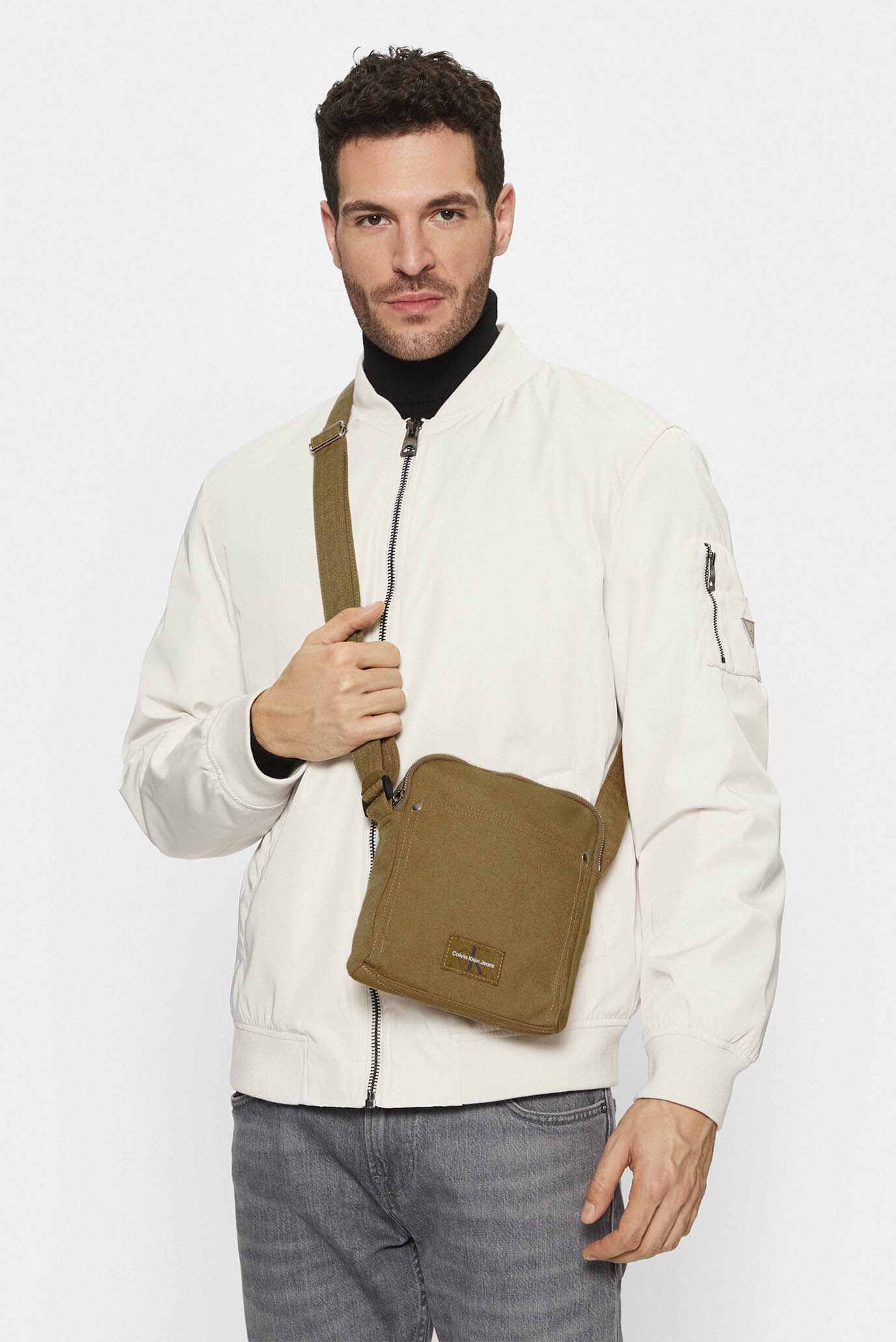 Сумка SPORT ESSENTIALS REPORTER18 WCalvin Klein Jeans Сумка SPORT ESSENTIALS REPORTER18 W 2