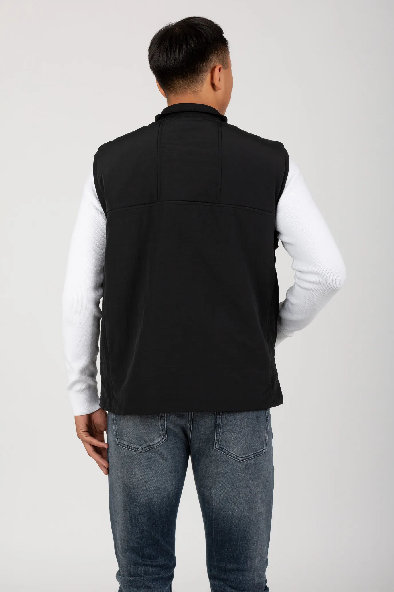 Жилет LIGHTWEIGHT SEASONAL VEST 3