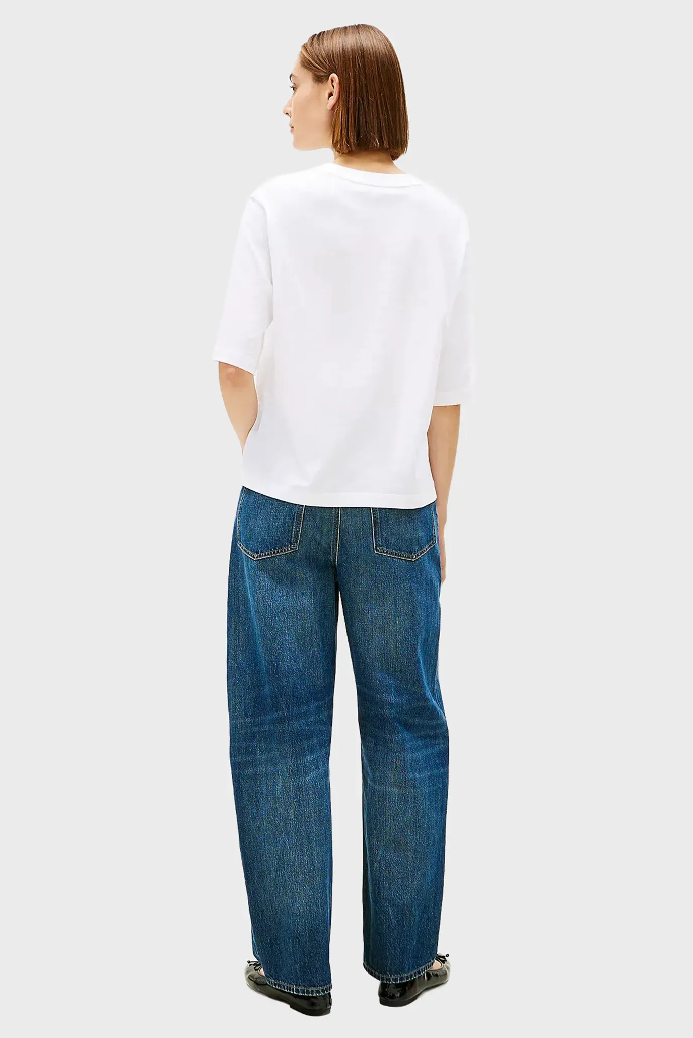 Футболка CORP LOGO TRAPEZE C-NK TEE 3