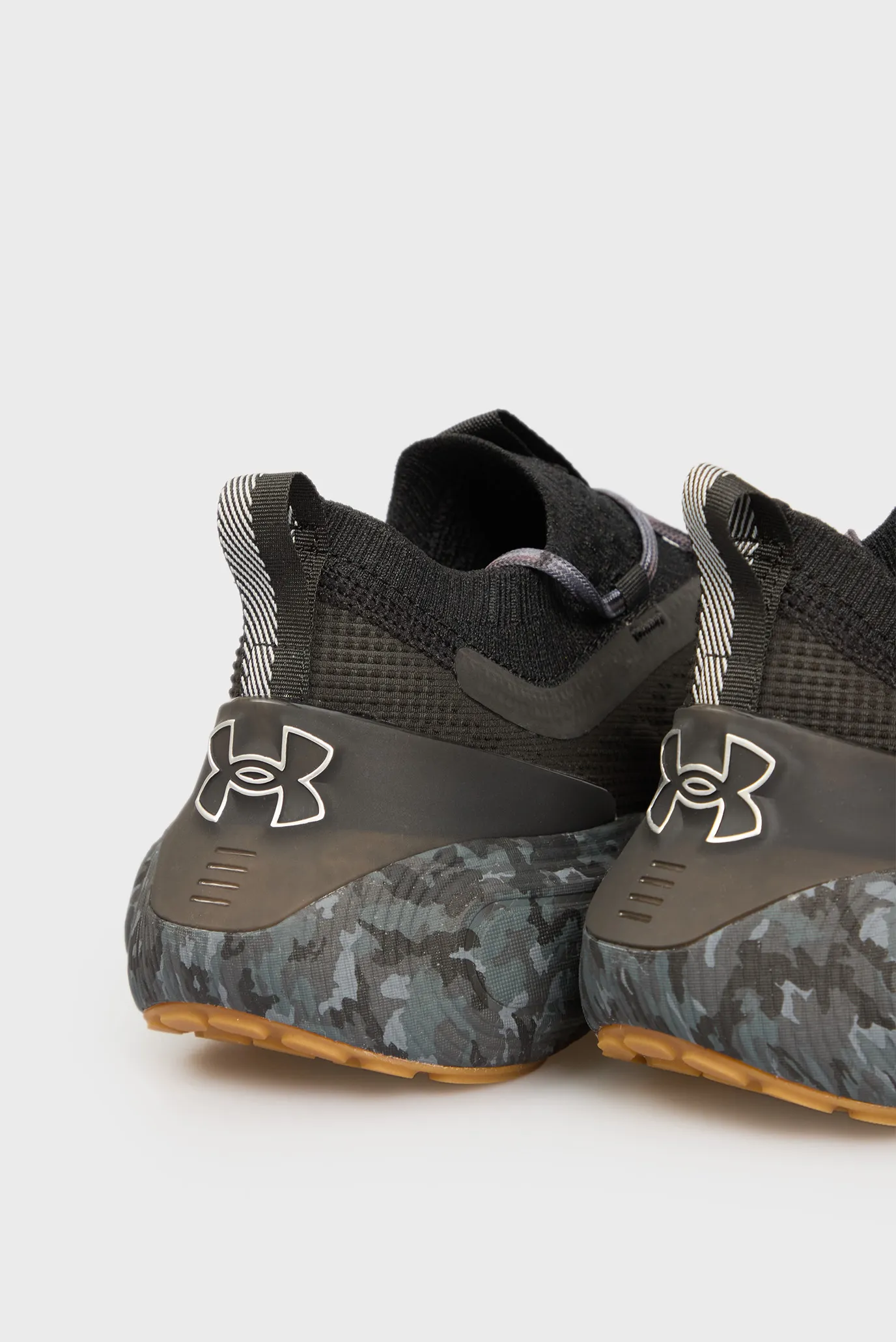 Кроссовки UA Phantom 4 Camo 2