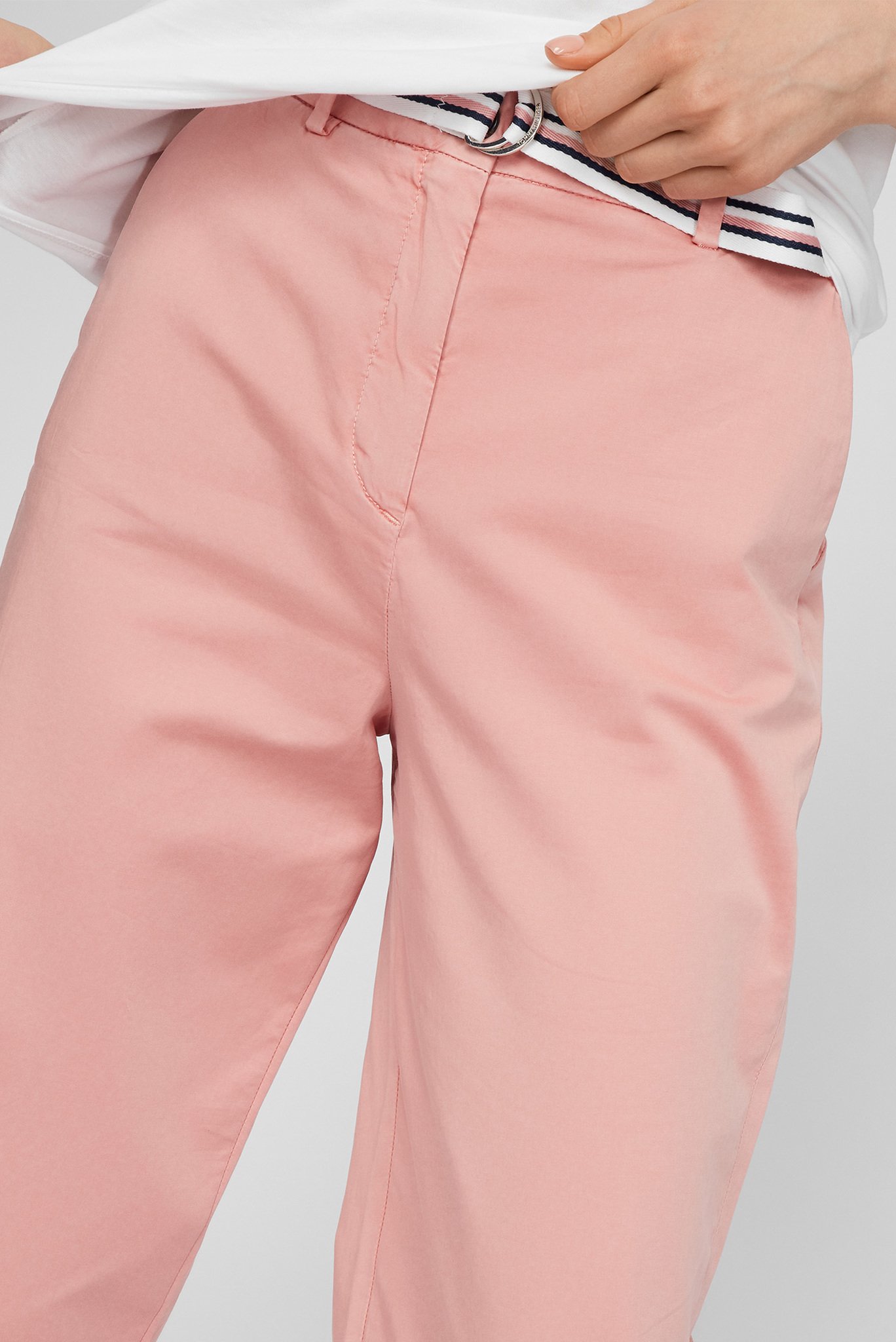 Женские розовые брюки CO MODERN TAPERED CHINO 5