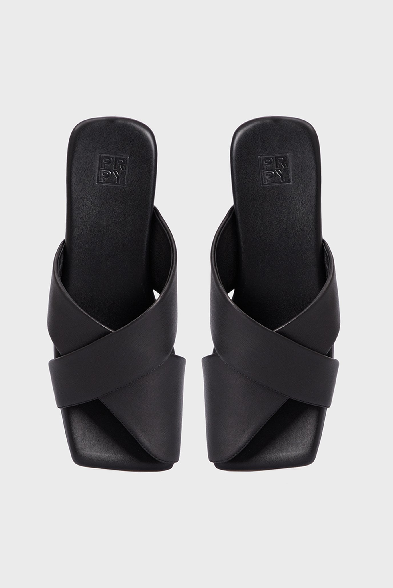 Женские черные кожаные слайдеры Aileen 4