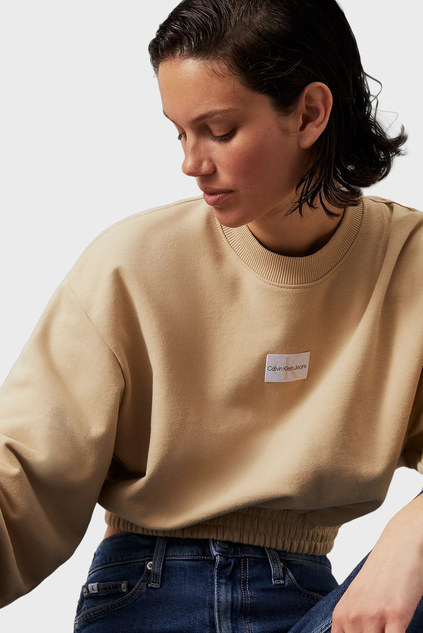 Женский бежевый свитшот WOVEN LABEL CREW NECK 4