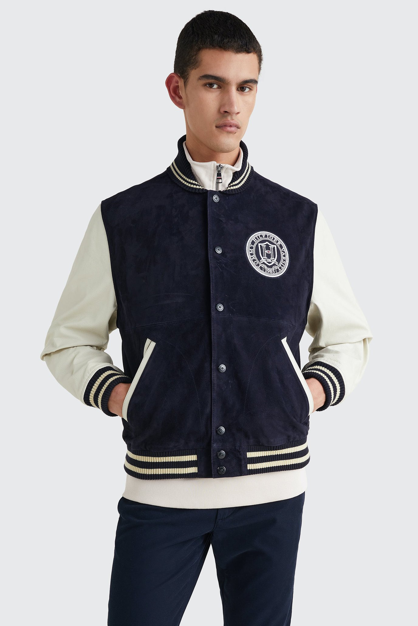 Мужской темно-синий кожаный бомбер VARSITYTommy Hilfiger Мужской темно-синий кожаный бомбер VARSITY 7