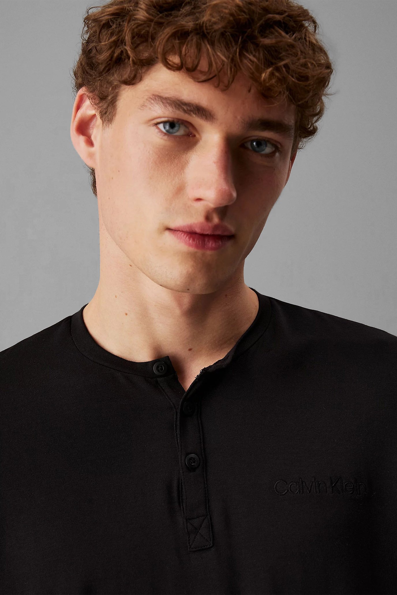 Футболка S S HENLEYCalvin Klein Футболка S S HENLEY 4