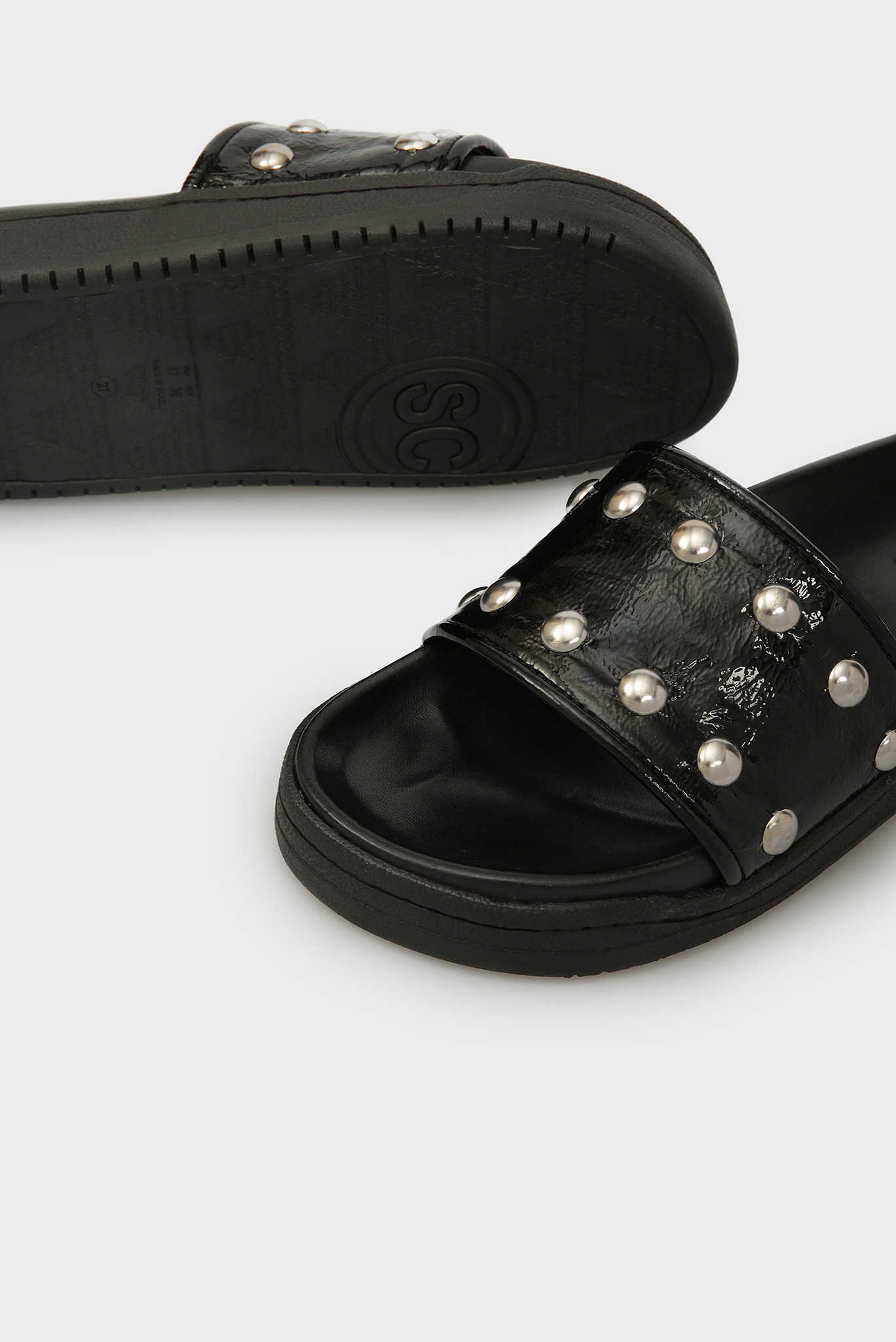 Женские черные слайдеры 2