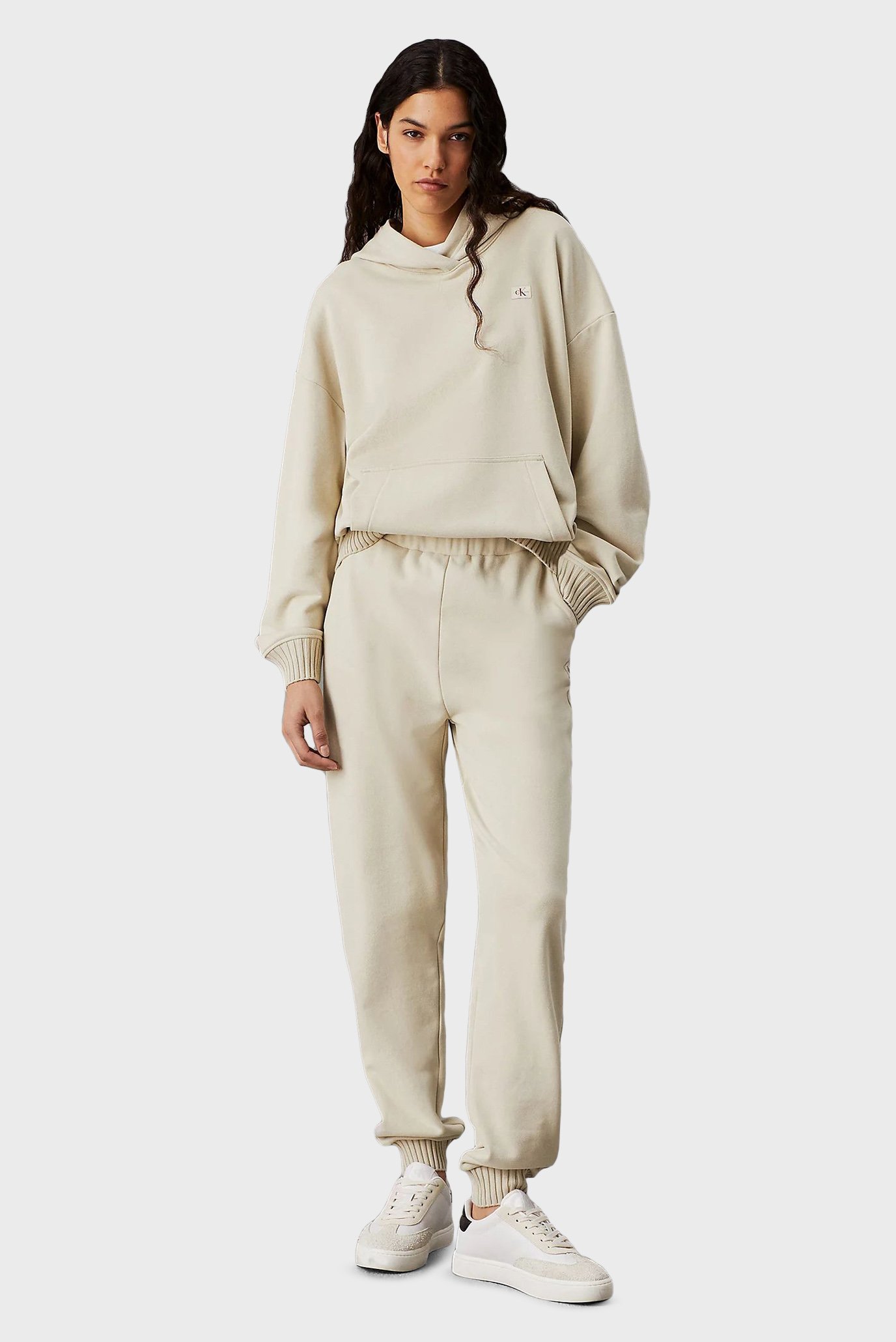 Женские бежевые спортивные брюки WOVEN LABEL JOG 2