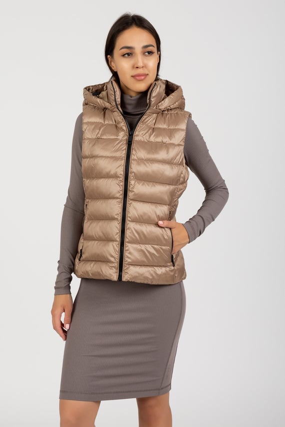 Жилет ESSENTIAL VEST