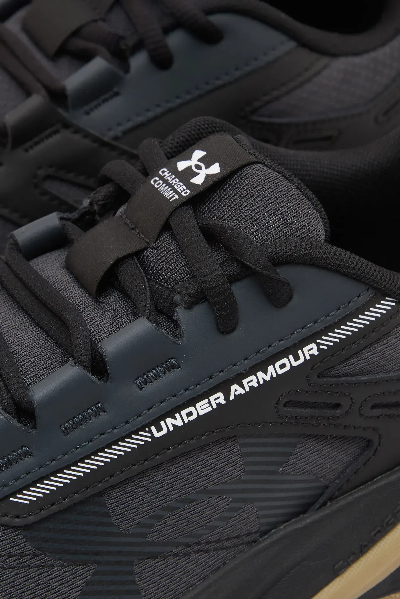 Кроссовки UA Charged Commit TR 5 2