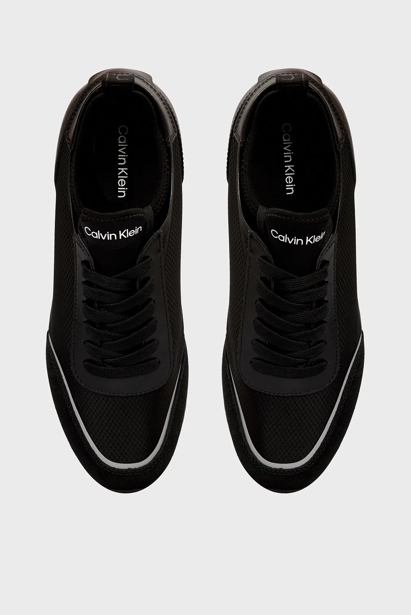 Мужские черные кроссовки 9