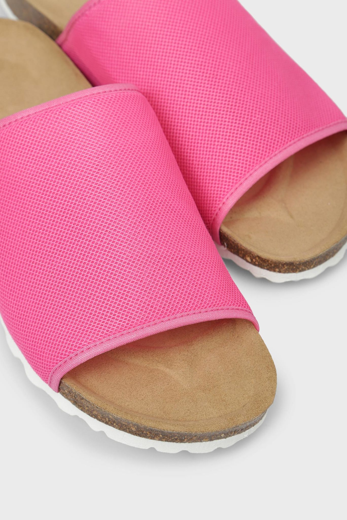 Малиновые сандалии 5