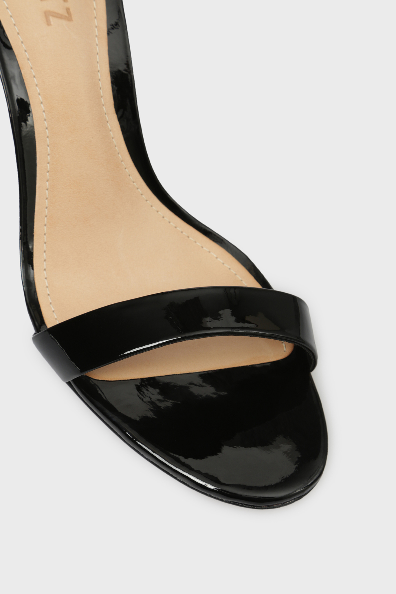 Женские черные кожаные босоножки 3