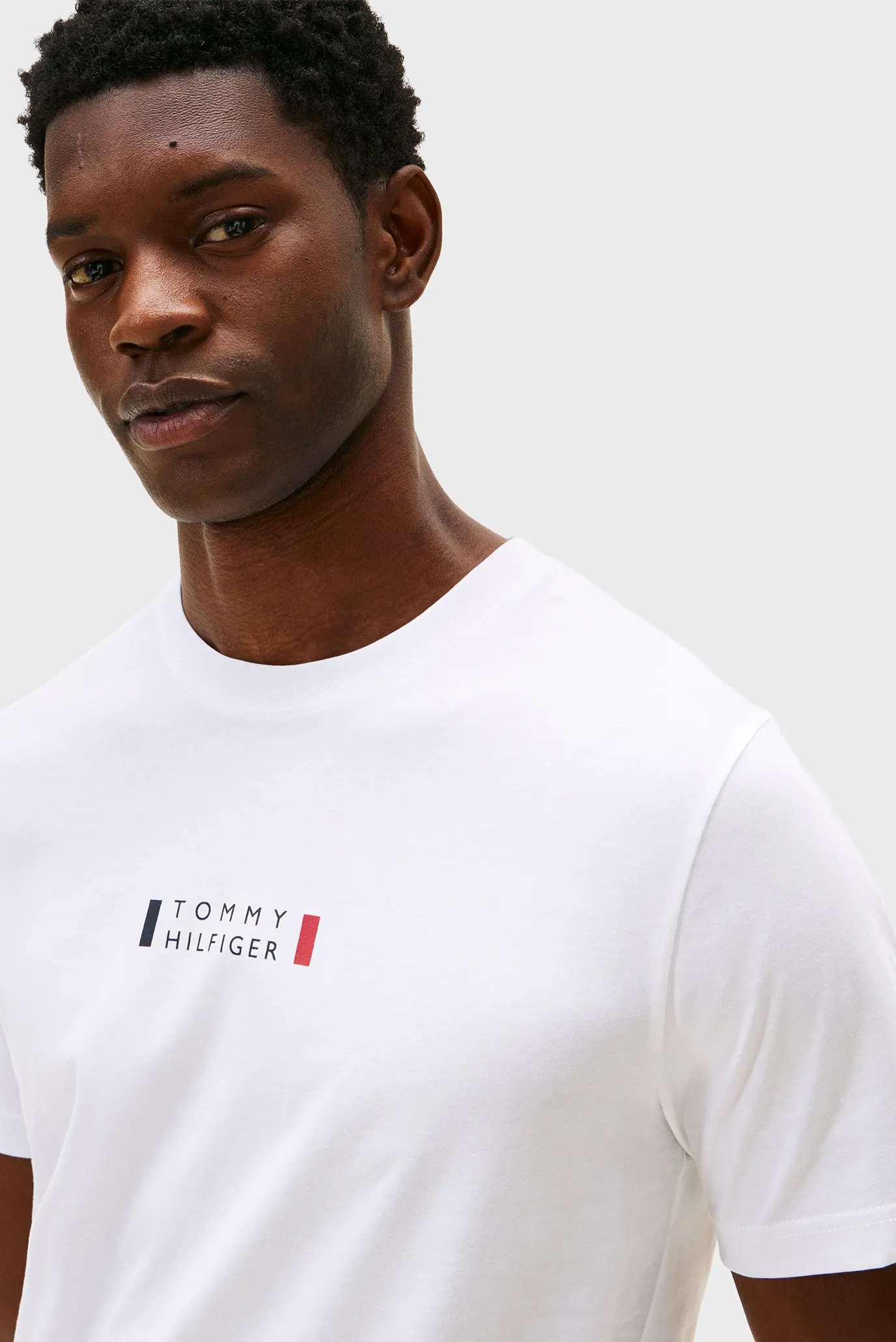 Футболка BRAND LOVE SMALL CENTER TEE 4