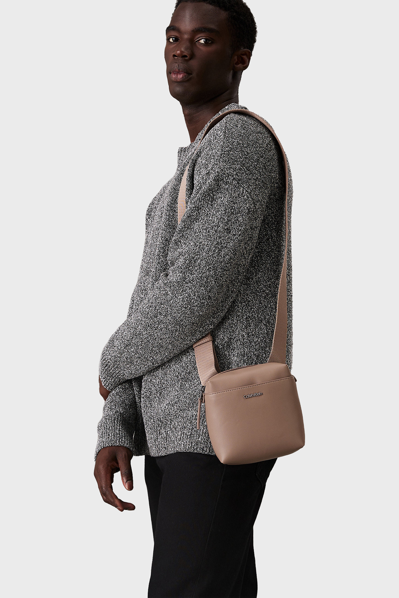 Мужская бежевая сумка CLEAN ESSENTIAL CUBE REPORTER 2