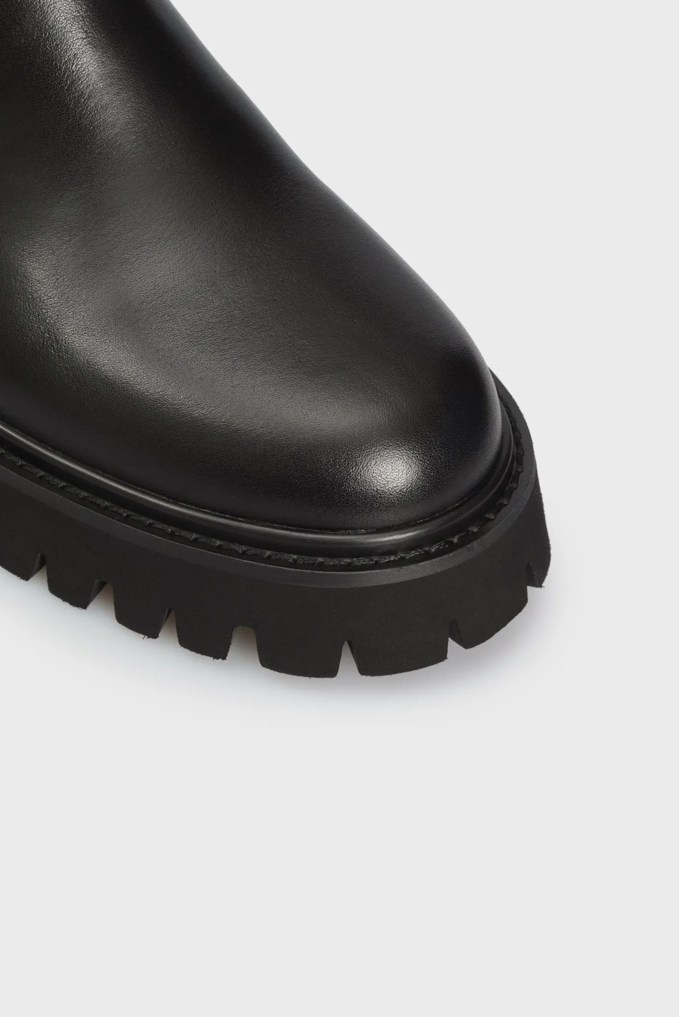 Женские черные кожаные челси Oura 9