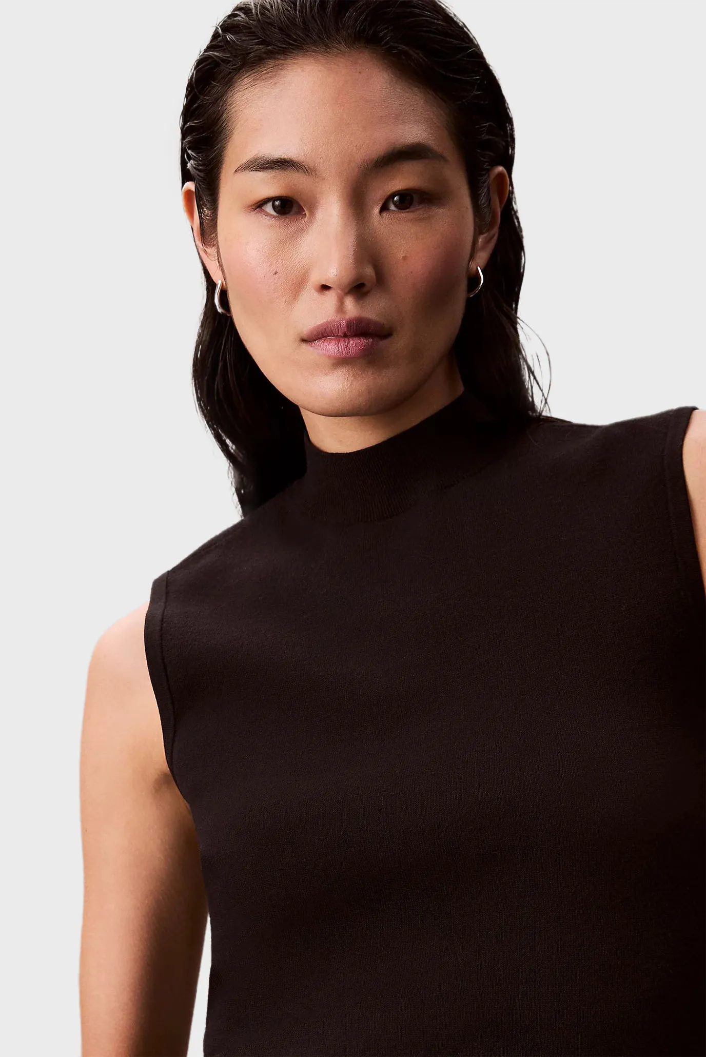 Топ Sleeveless Mockneck 4