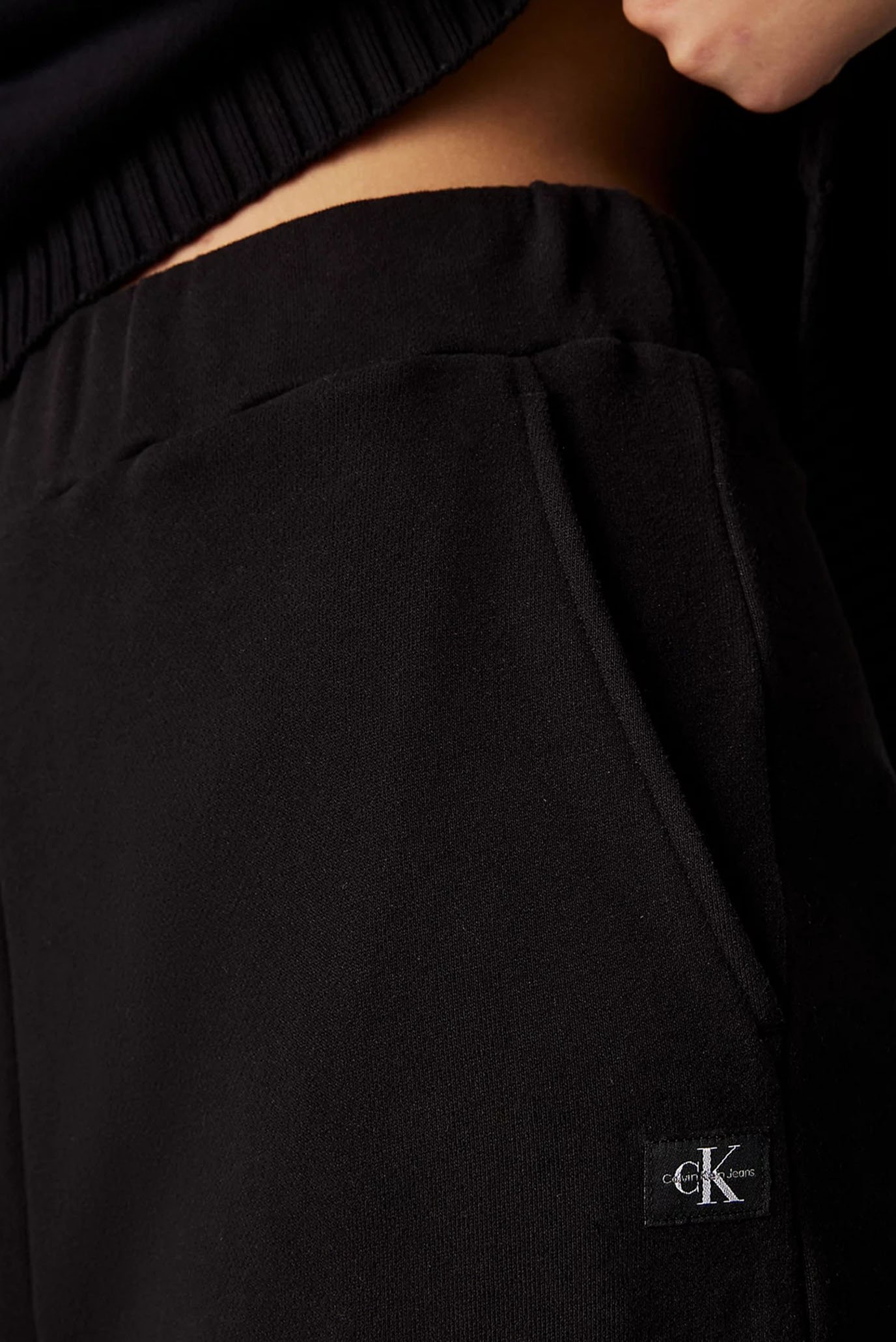 Штаны спортивные WOVEN LABEL JOG PANT 4